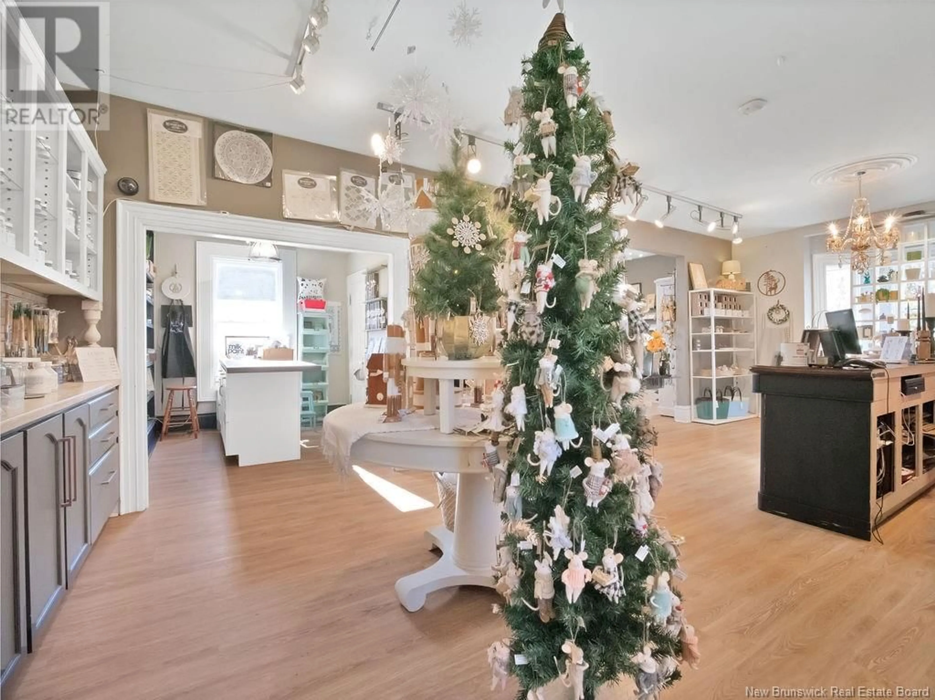 Indoor foyer, wood floors for 179 Bonaccord Street, Moncton New Brunswick E1C5L8