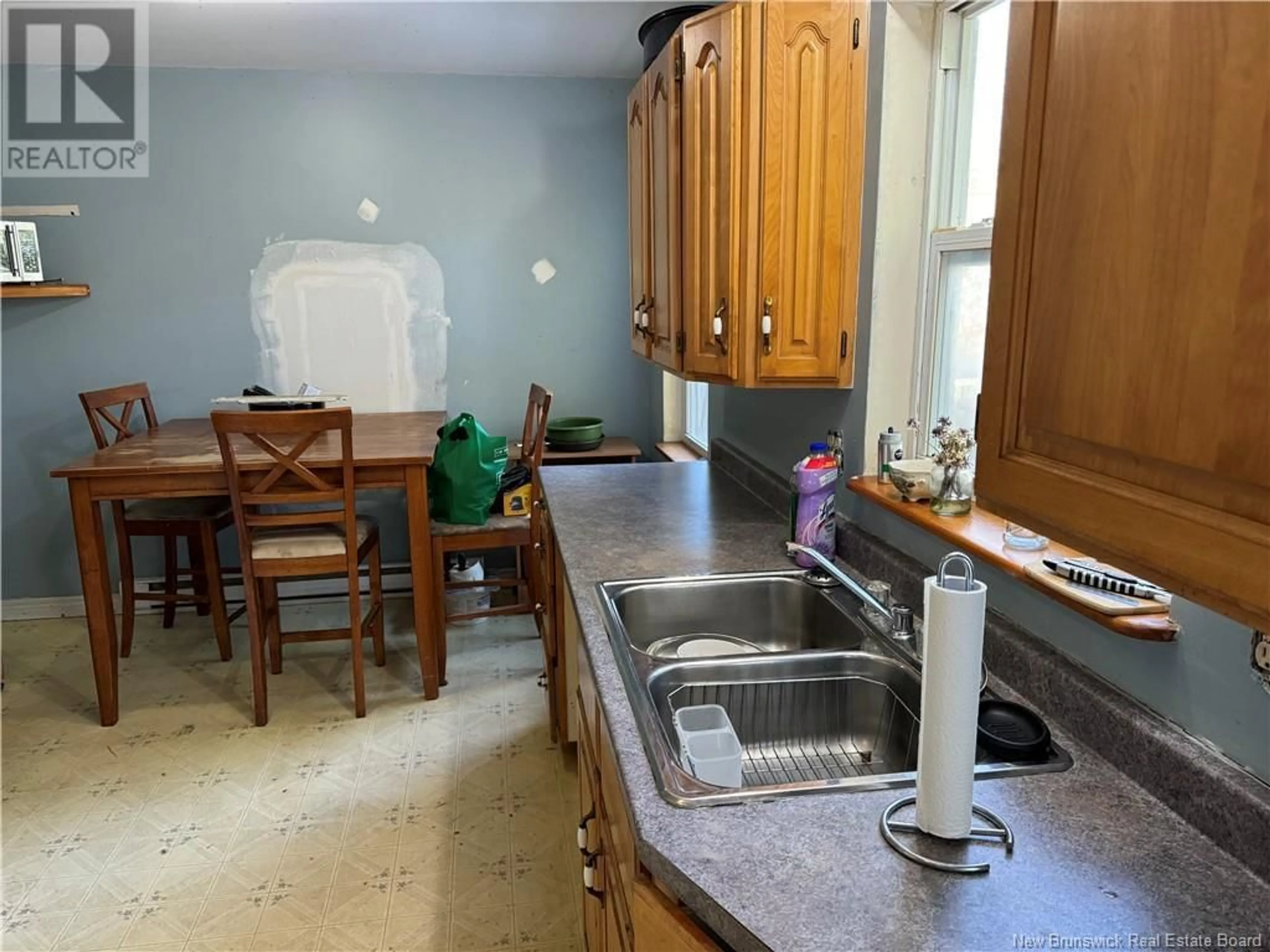 Standard kitchen, not visible floor, cottage for 44 Belgian Road, Saint John New Brunswick E2H2A7