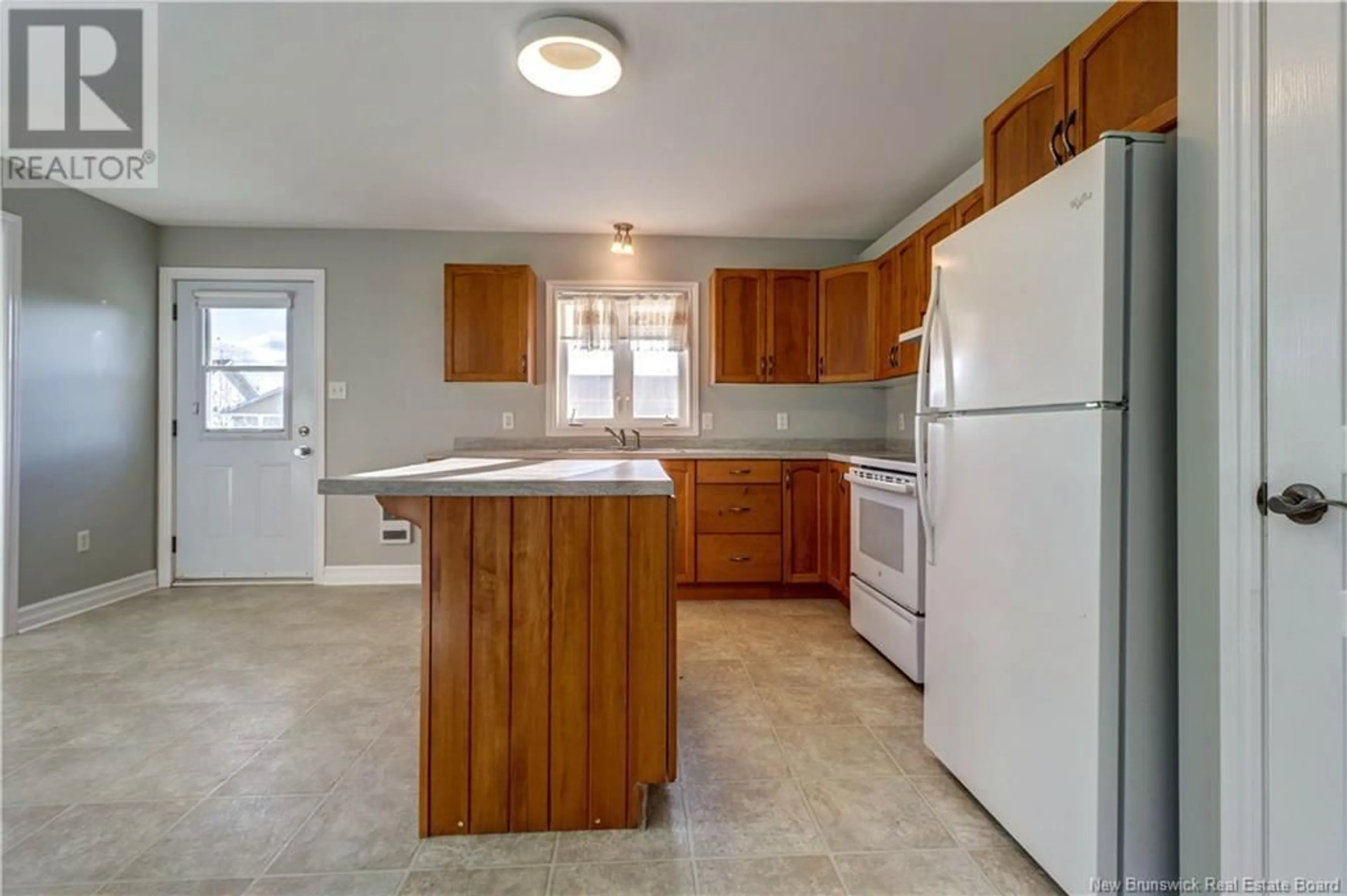 Standard kitchen, wood floors, cottage for 1A Meredith Drive, Sussex New Brunswick E4E2T8