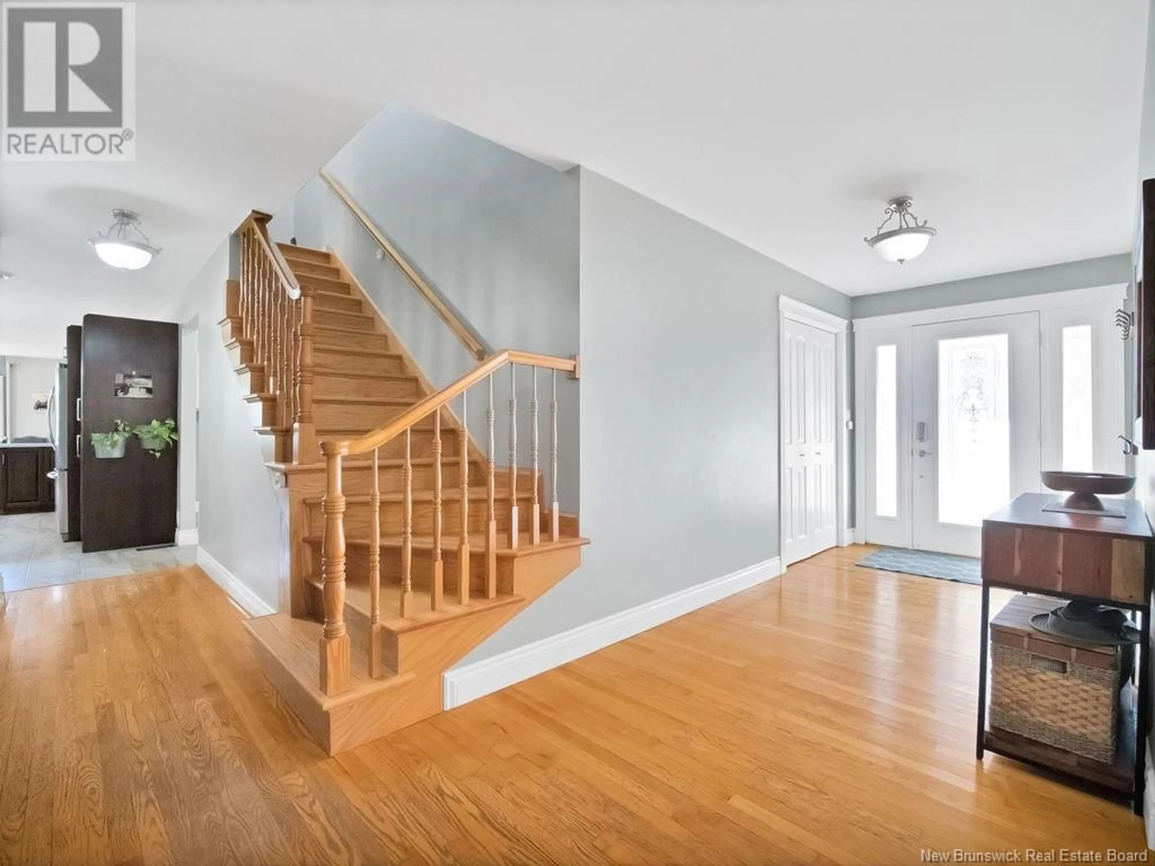 Indoor foyer, wood floors for 48 Princeton Avenue, Lower Coverdale New Brunswick E1J1E3