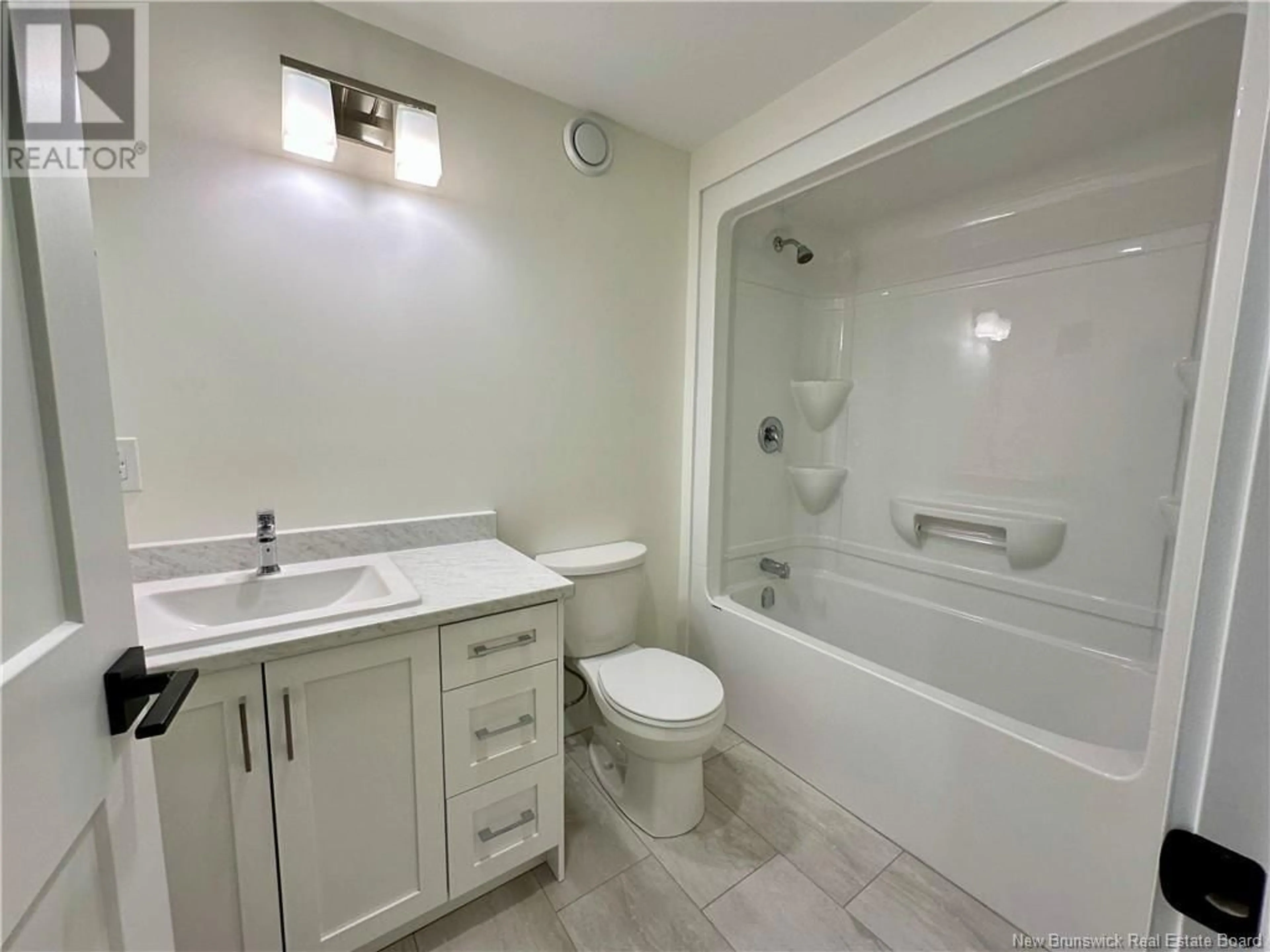 Standard bathroom, ceramic/tile floor for 308 Highlandview, Moncton New Brunswick E1A2L4