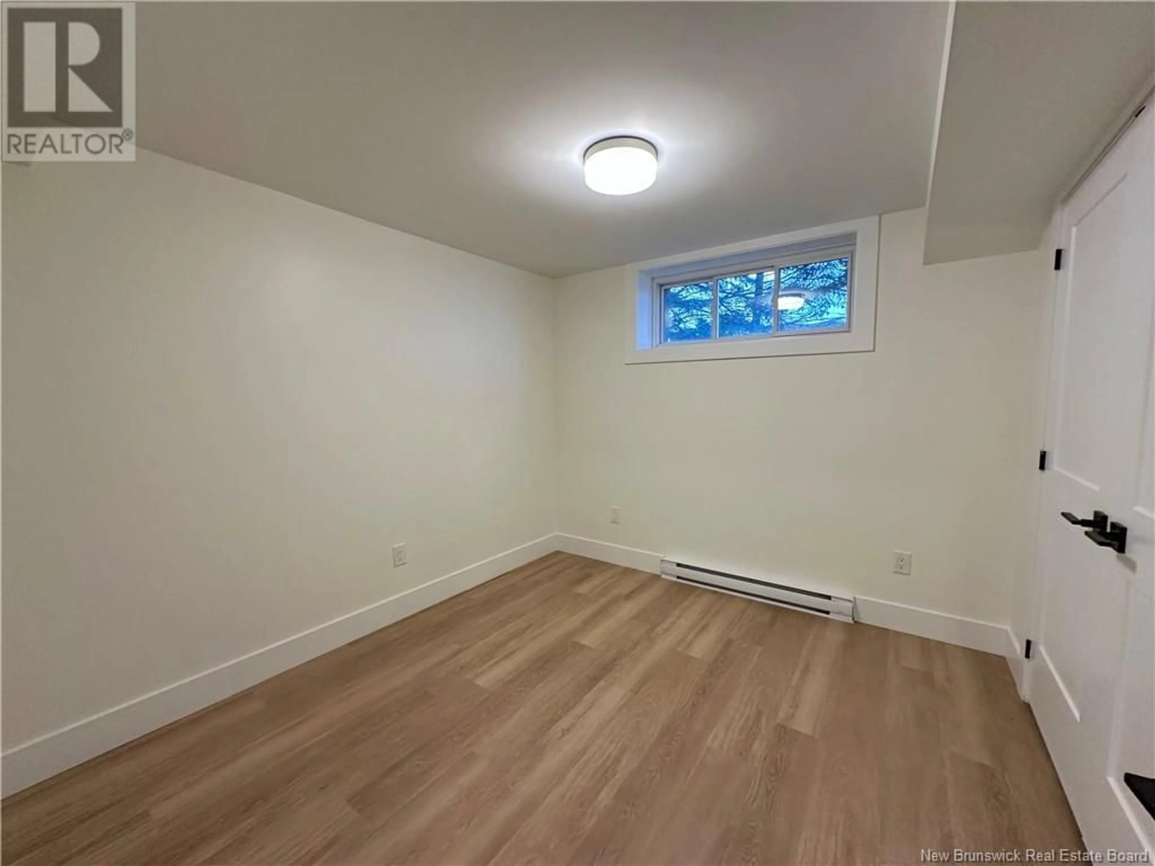 A pic of a room for 308 Highlandview, Moncton New Brunswick E1A2L4