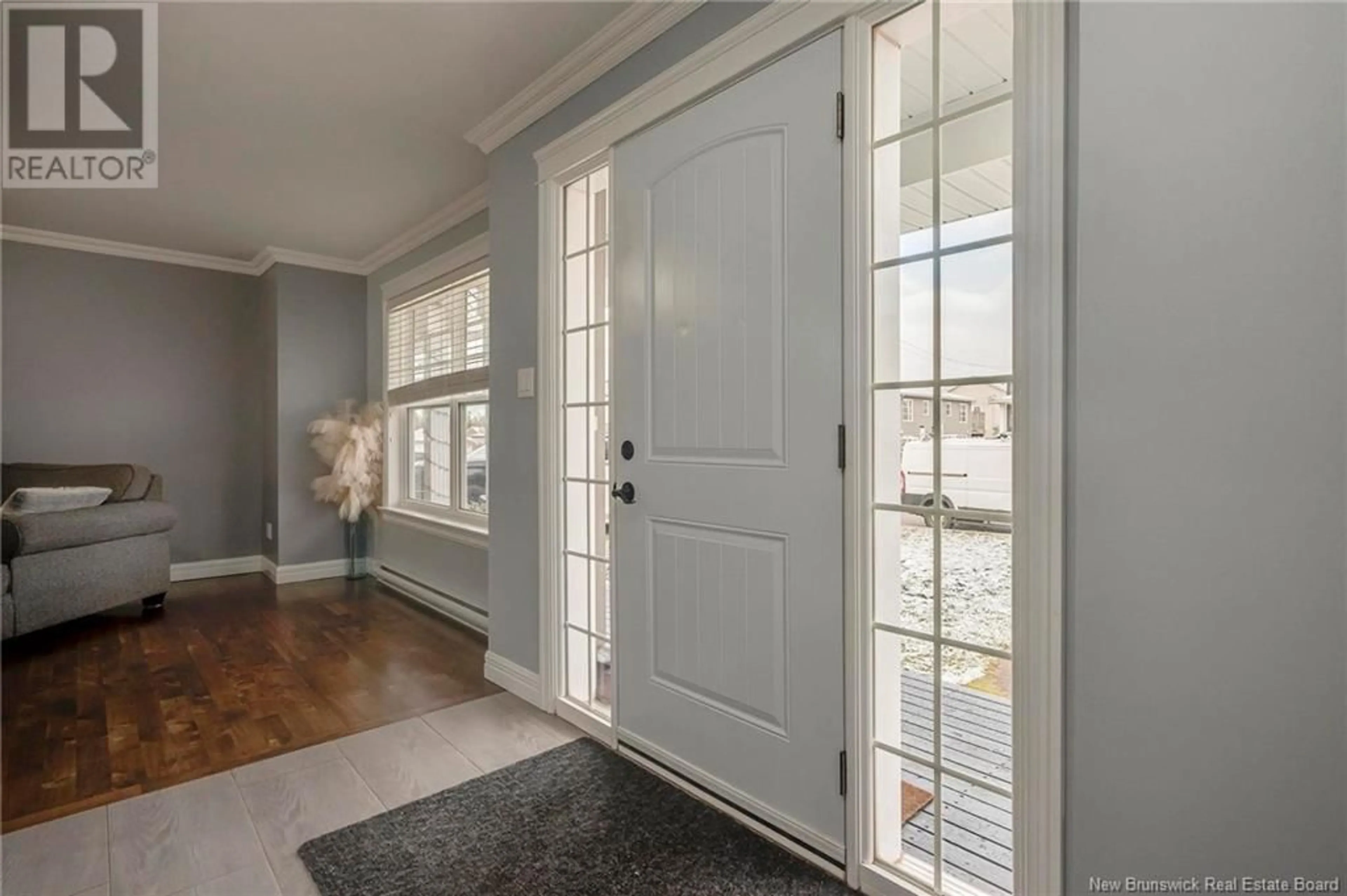 Indoor entryway, wood floors for 304 Lady Russell, Moncton New Brunswick E1E4W7