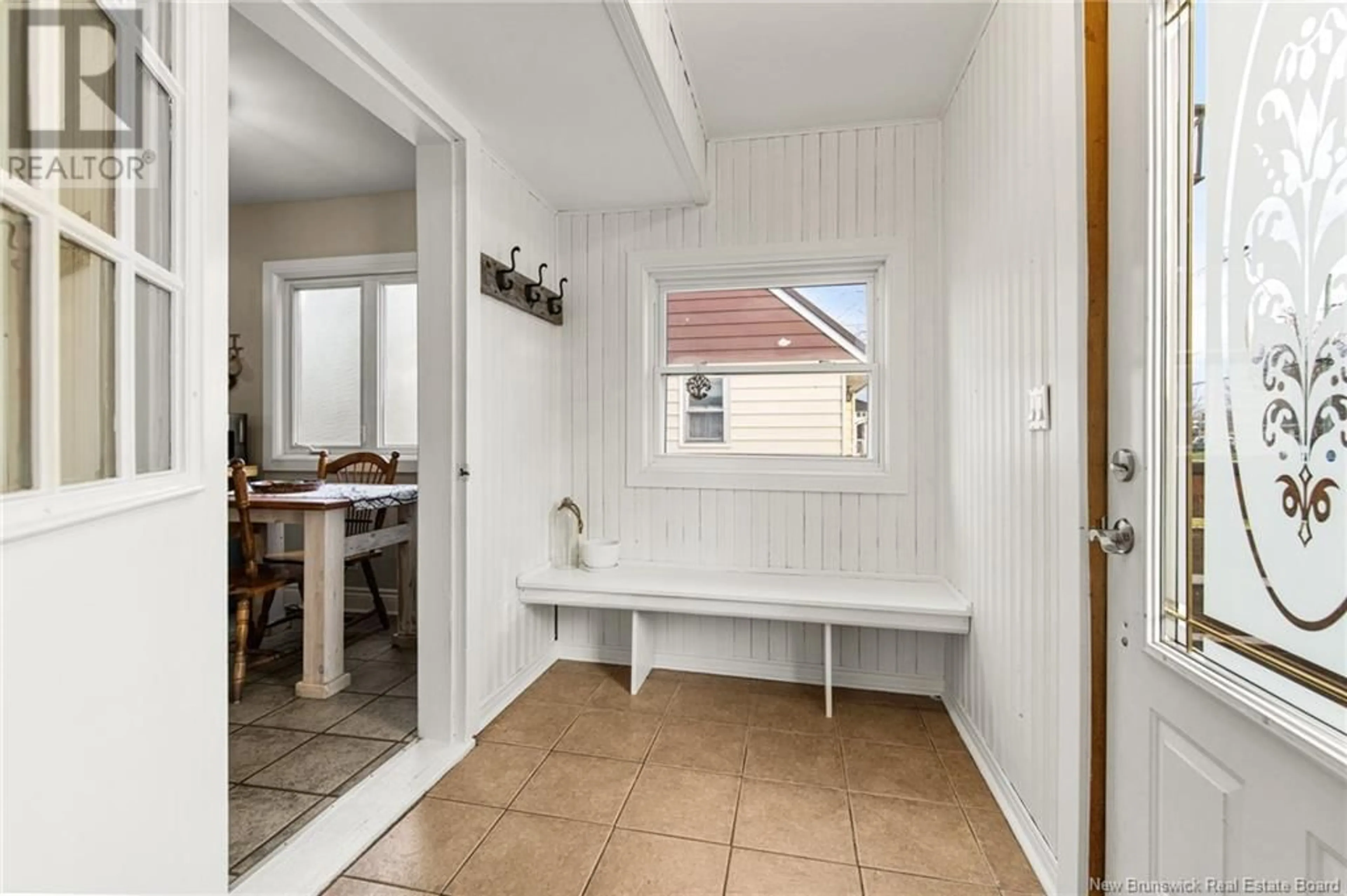 Indoor entryway, wood floors for 41 Hows Crescent, Moncton New Brunswick E1E1S9