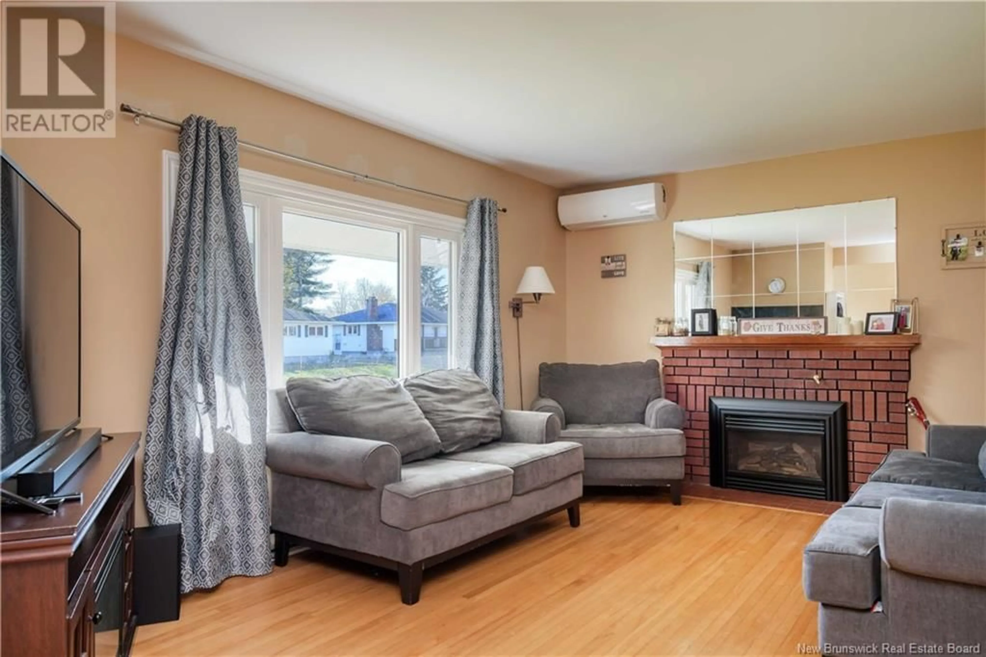 Living room, wood floors for 45 Lindsay Street, Riverview New Brunswick E1B3A2