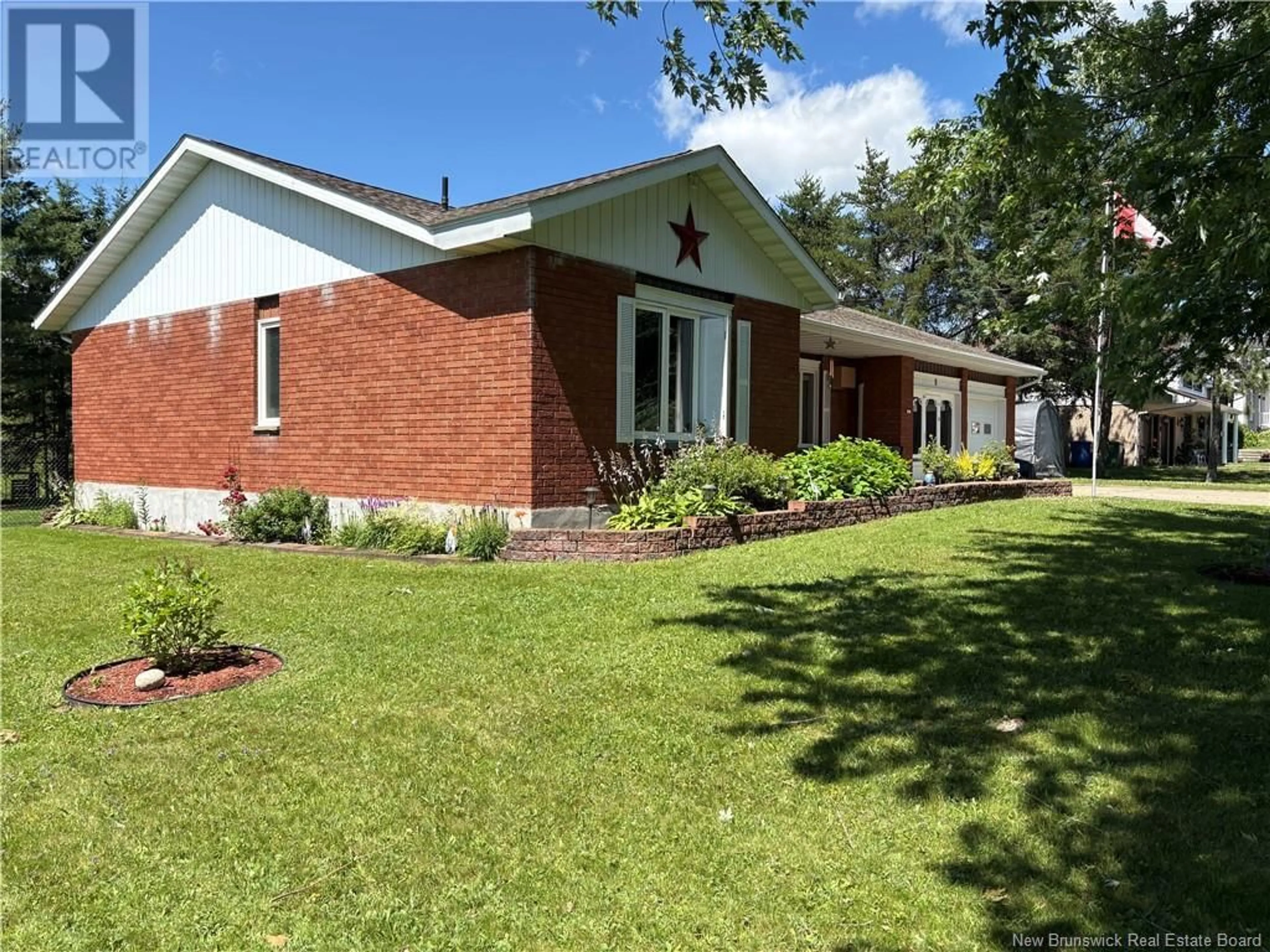 Unknown for 8 DAIGLE STREET, Saint-Léonard New Brunswick E7E2G5