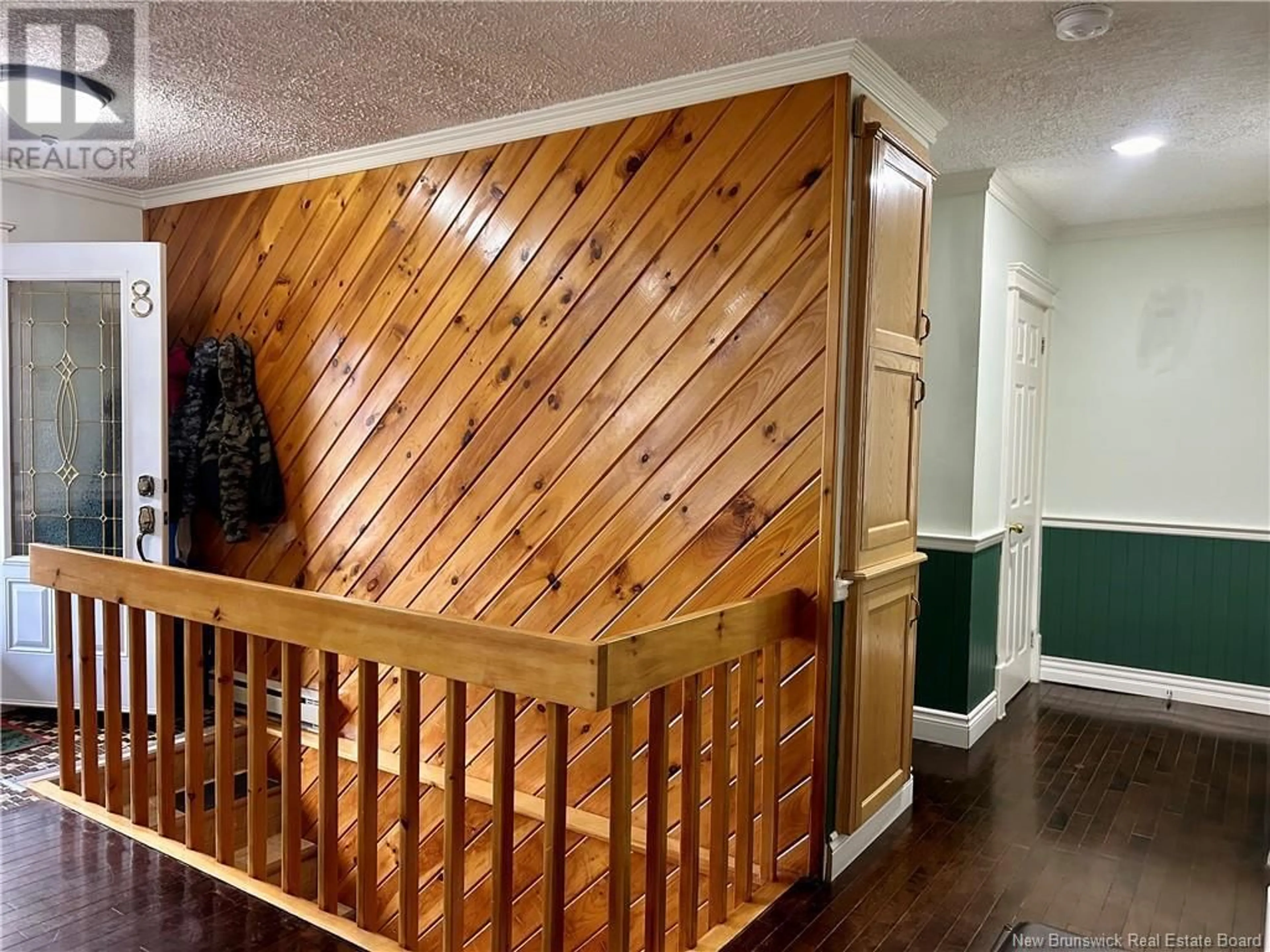 Indoor foyer, wood floors for 8 Daigle Street, Saint-Léonard New Brunswick E7E2G5