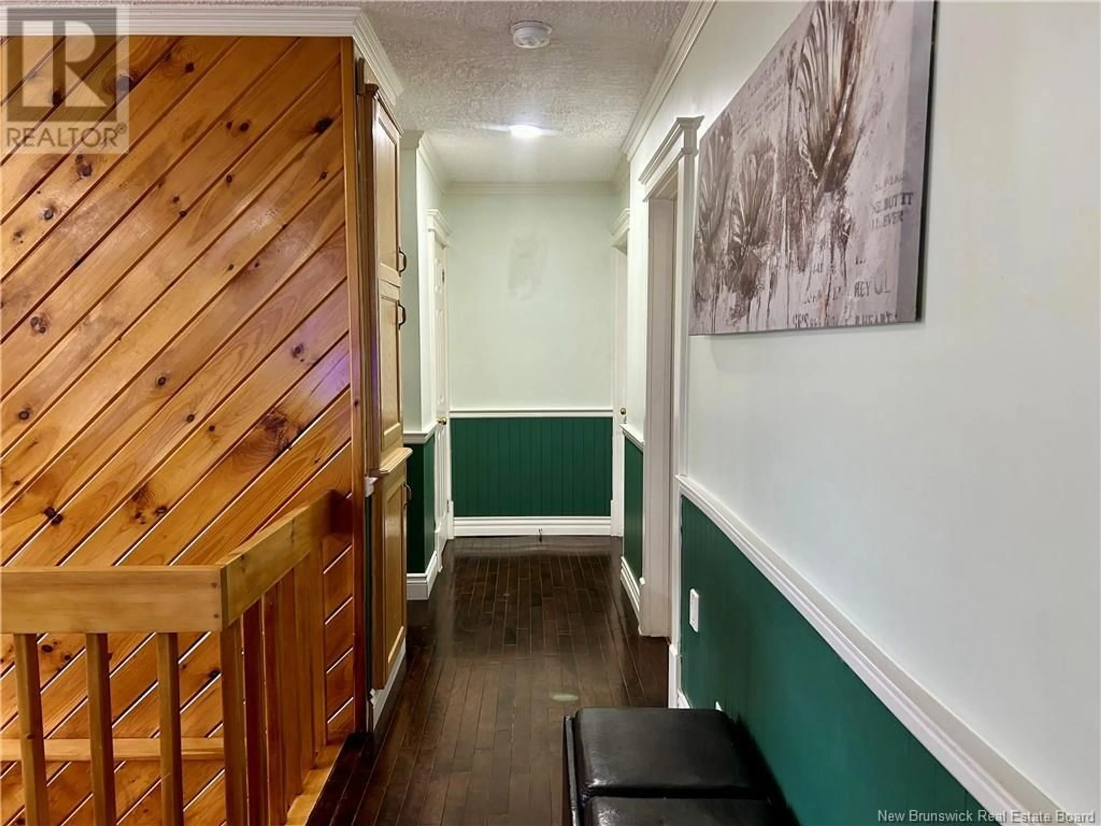 Indoor foyer, wood floors for 8 Daigle Street, Saint-Léonard New Brunswick E7E2G5