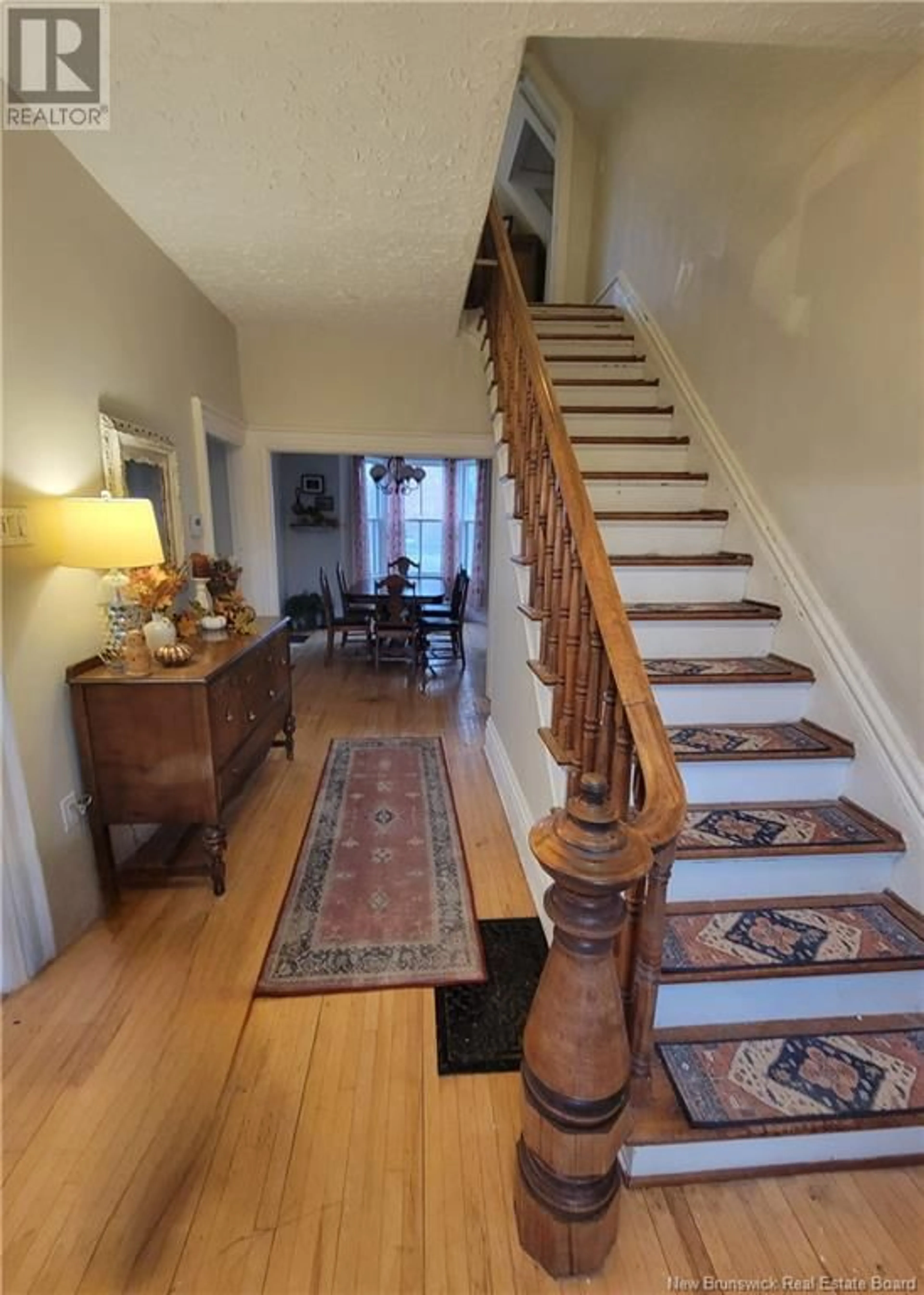 Indoor foyer, wood floors for 59 Boyd, Salisbury New Brunswick E4J2A6