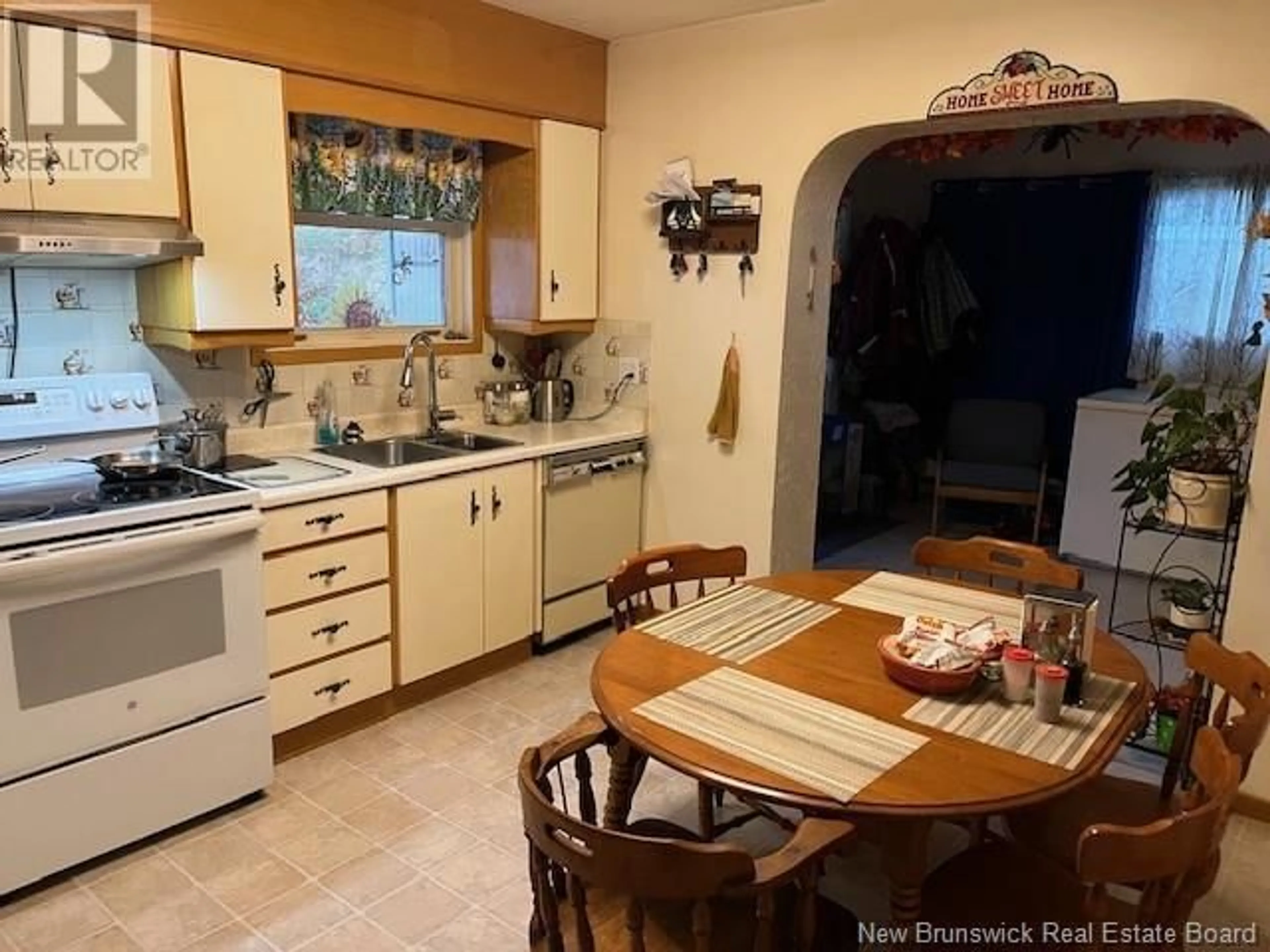 Standard kitchen, wood floors, cottage for 333 Chaleur Street, Dalhousie New Brunswick E8C1K9