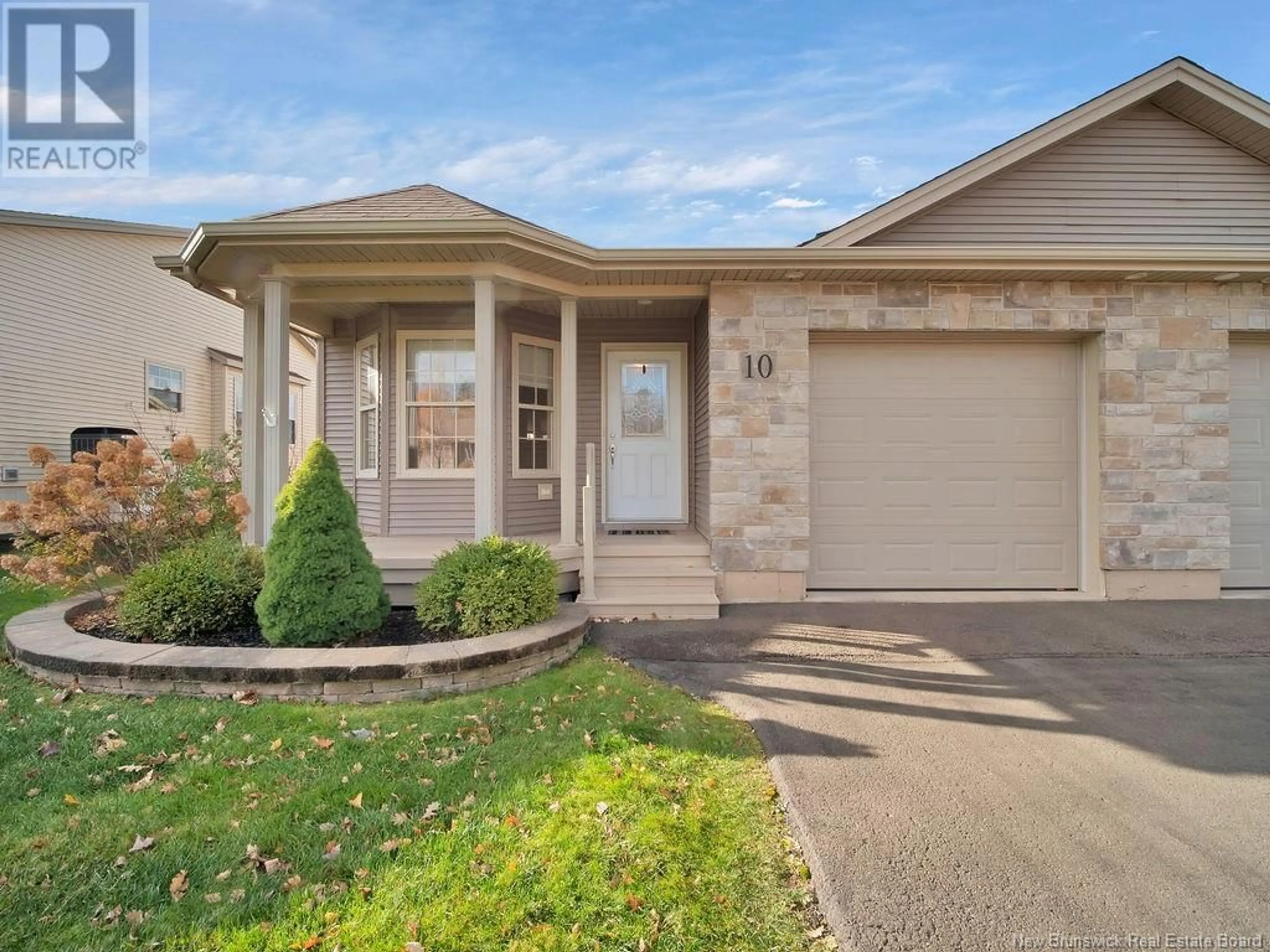 Frontside or backside of a home, the street view for 10 Thornhill Crescent, Moncton New Brunswick E1A6B4