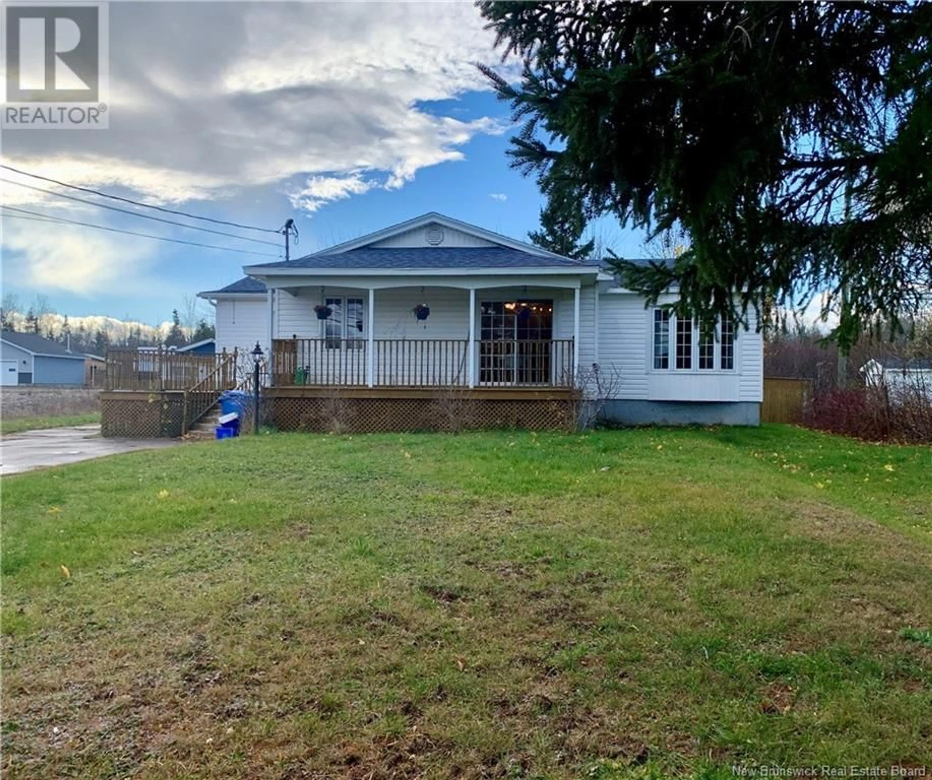 Frontside or backside of a home, the street view for 684 Principale, Beresford New Brunswick E8K2Y1