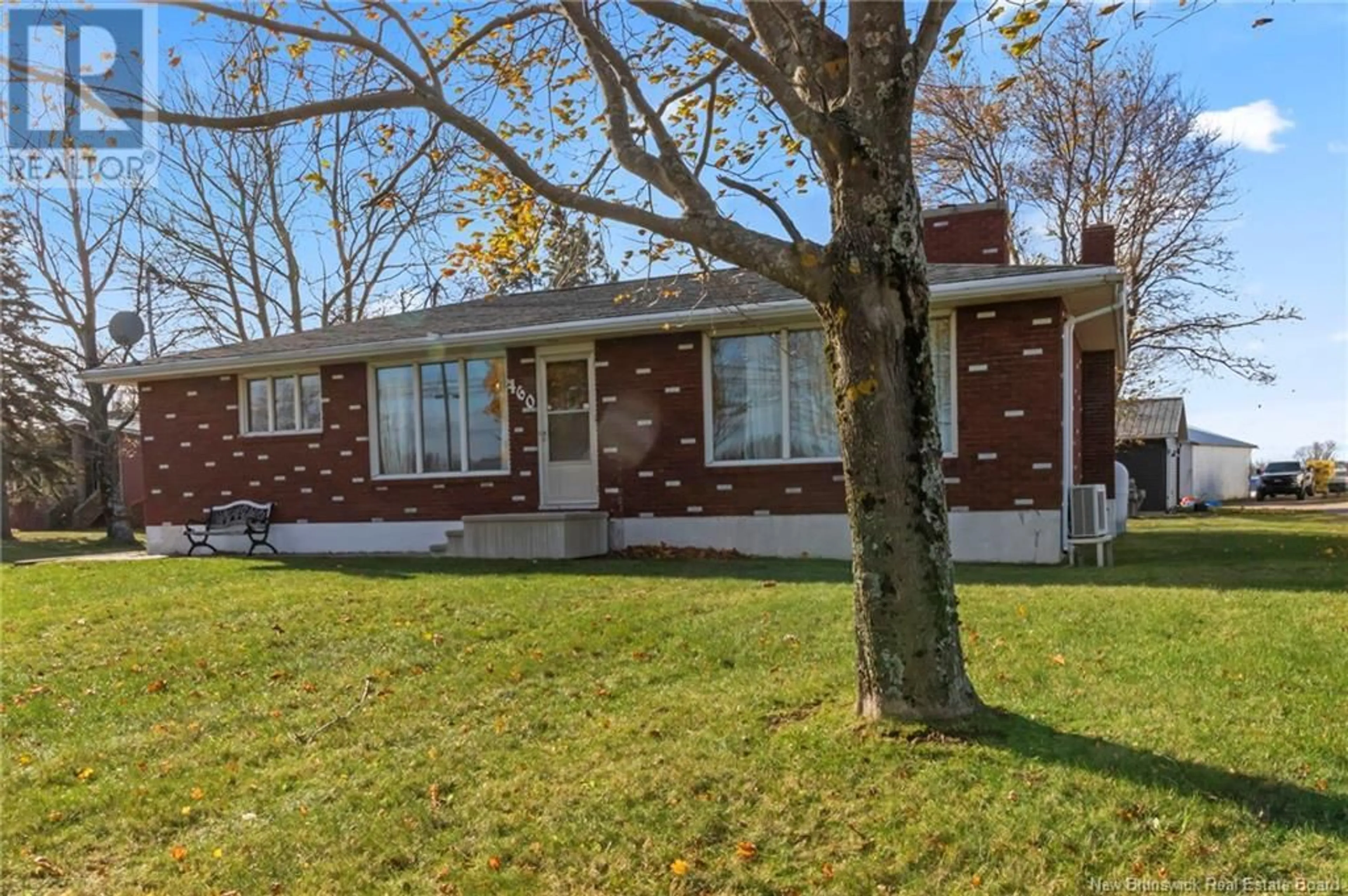 Home with brick exterior material for 460 Robichaud, Cap-Pelé New Brunswick E4N1Z3