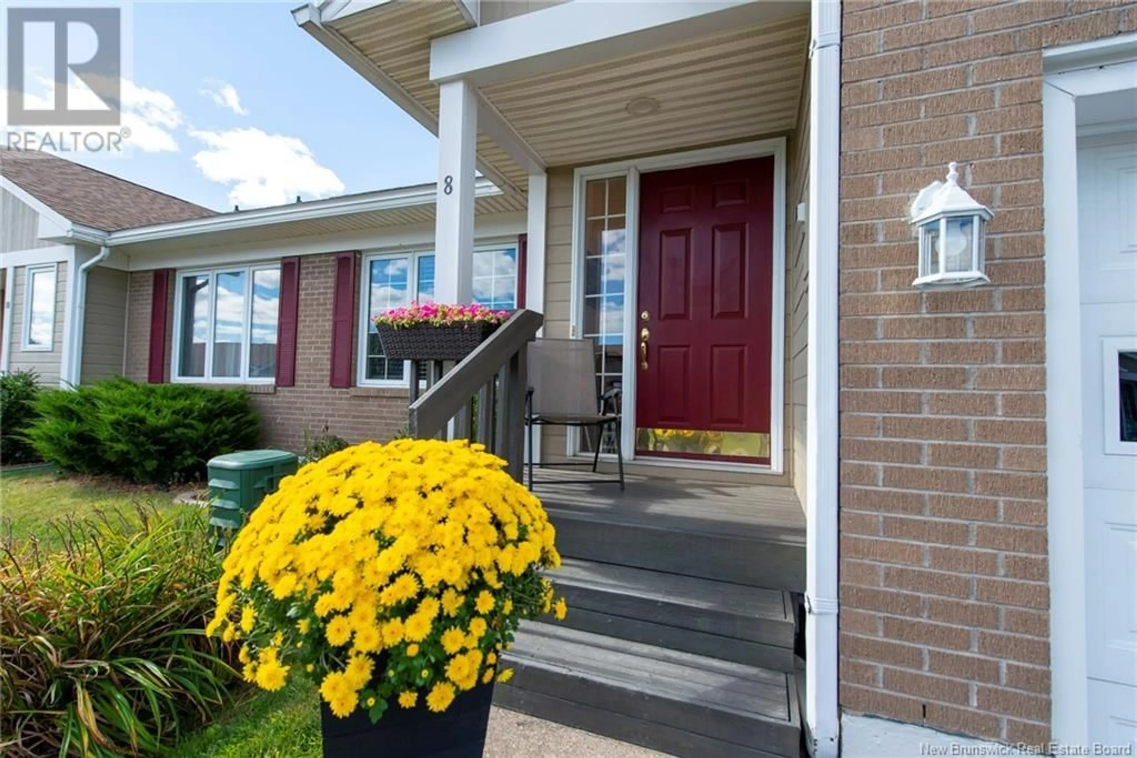 Indoor entryway, wood floors for 8 Abbie Place, Saint John New Brunswick E2M5T3