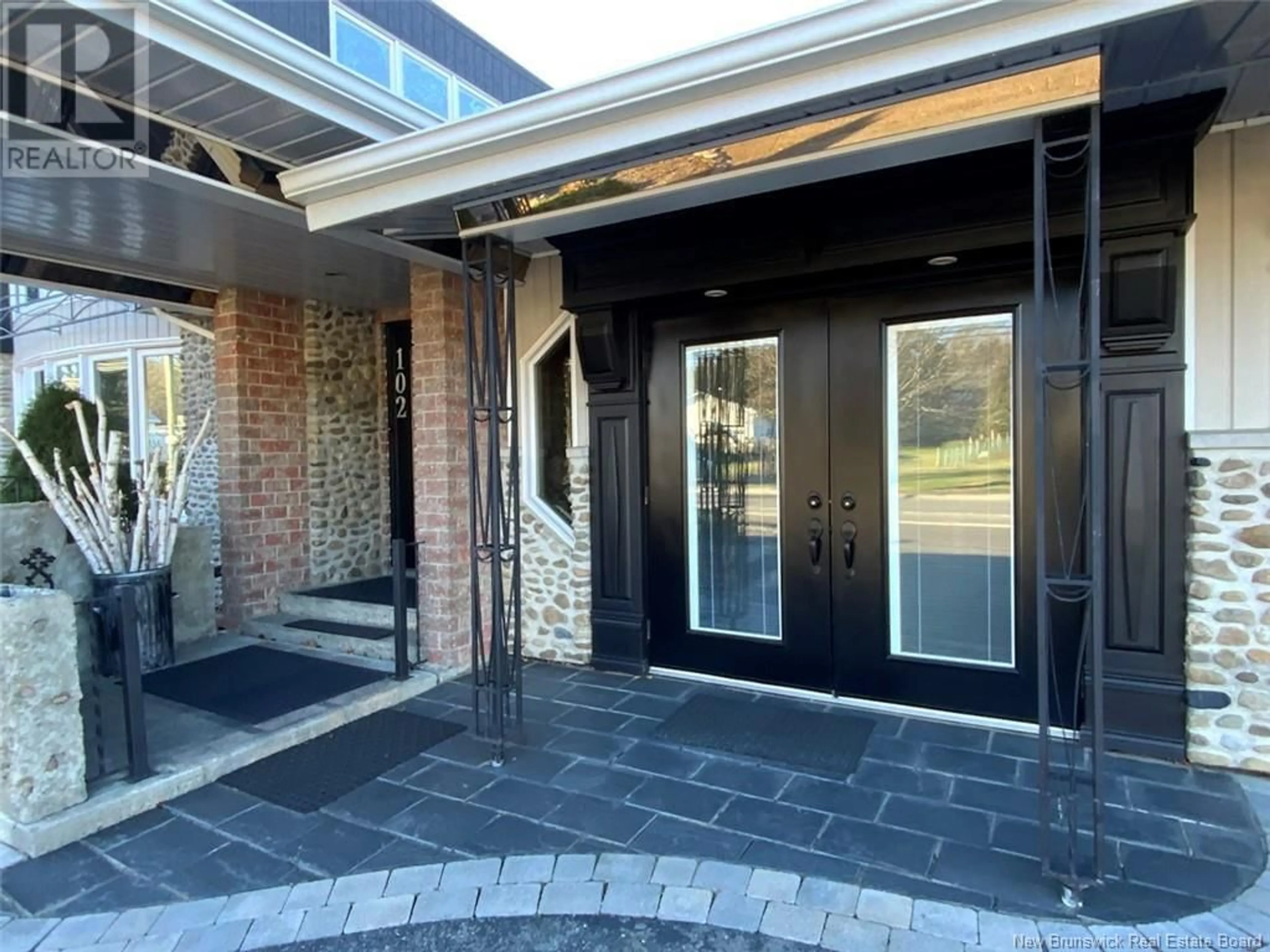 Indoor entryway, cement floor for 102 Principale Street, Saint-Basile New Brunswick E7C1H3