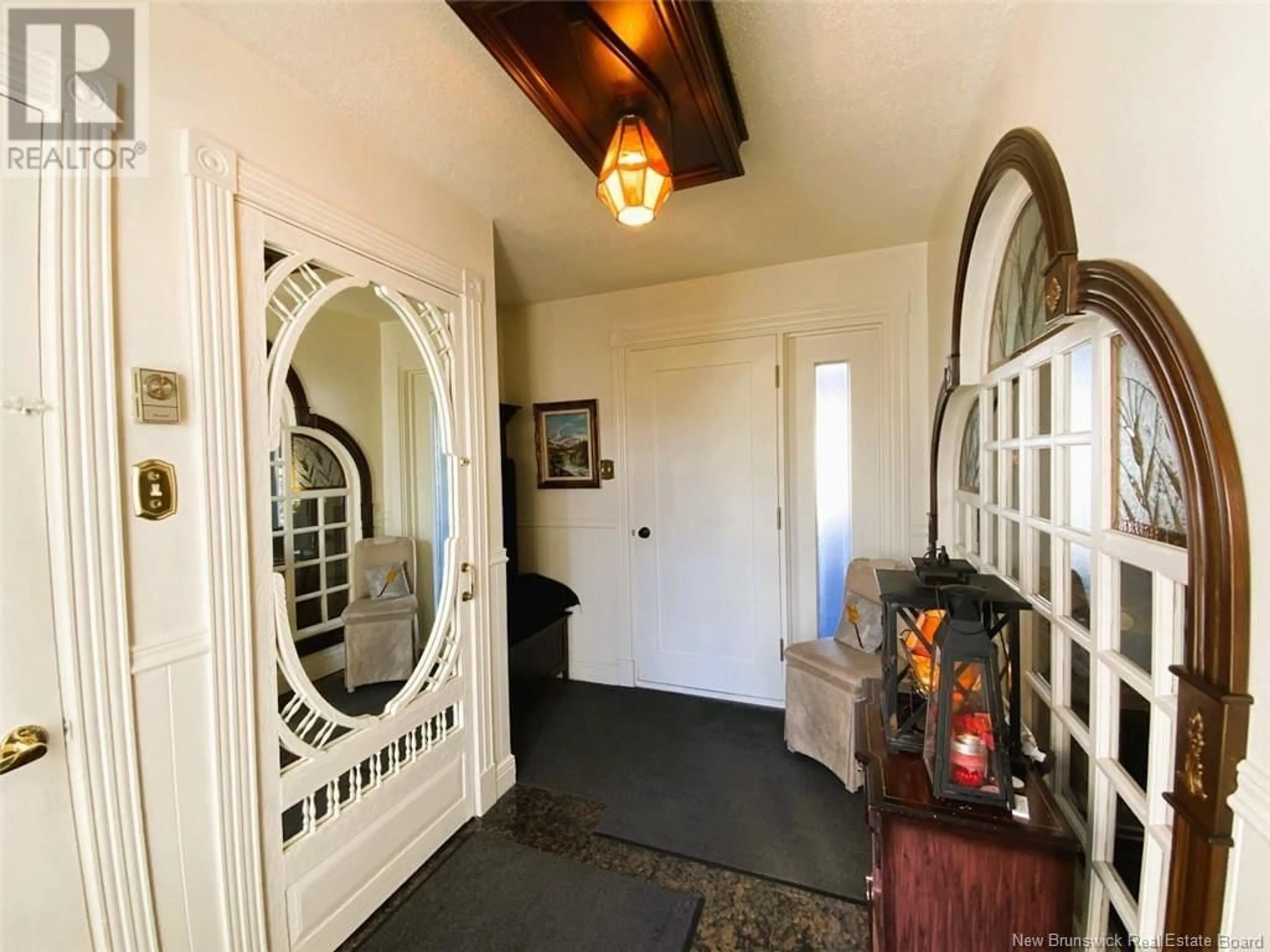 Indoor foyer, wood floors for 102 Principale Street, Saint-Basile New Brunswick E7C1H3