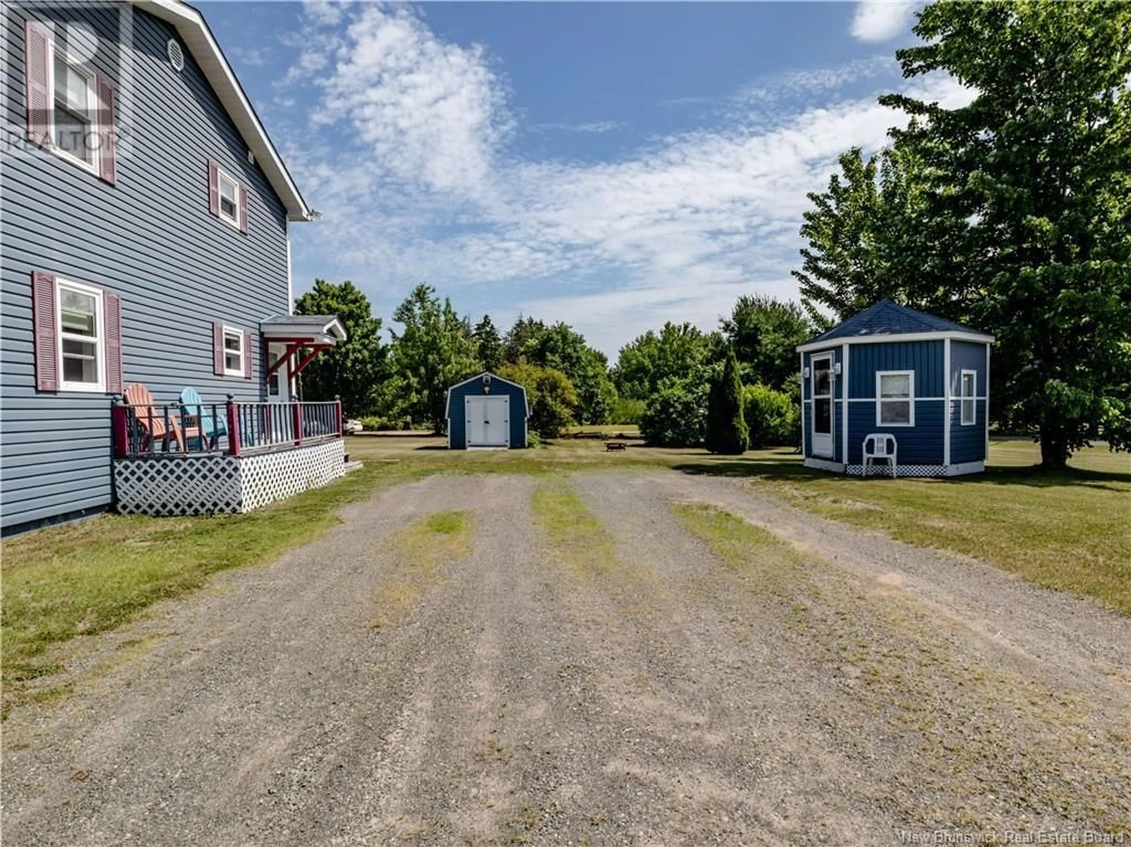 A pic from outside/outdoor area/front of a property/back of a property/a pic from drone, street for 10443 PRINCIPALE, Saint-Louis-De-Kent New Brunswick E4X1E6