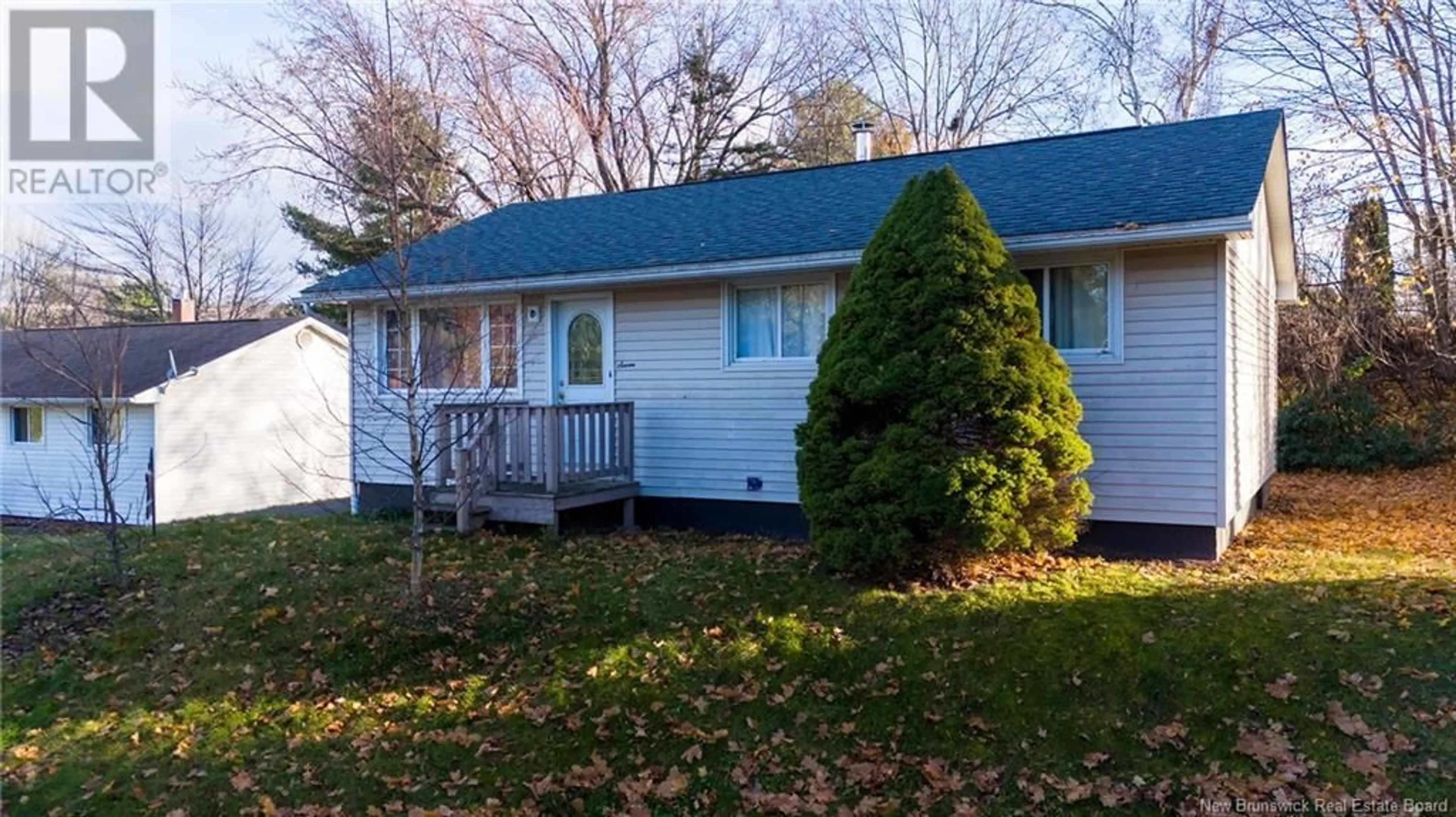 Frontside or backside of a home, cottage for 7 ward Court, Oromocto New Brunswick E2V1B2