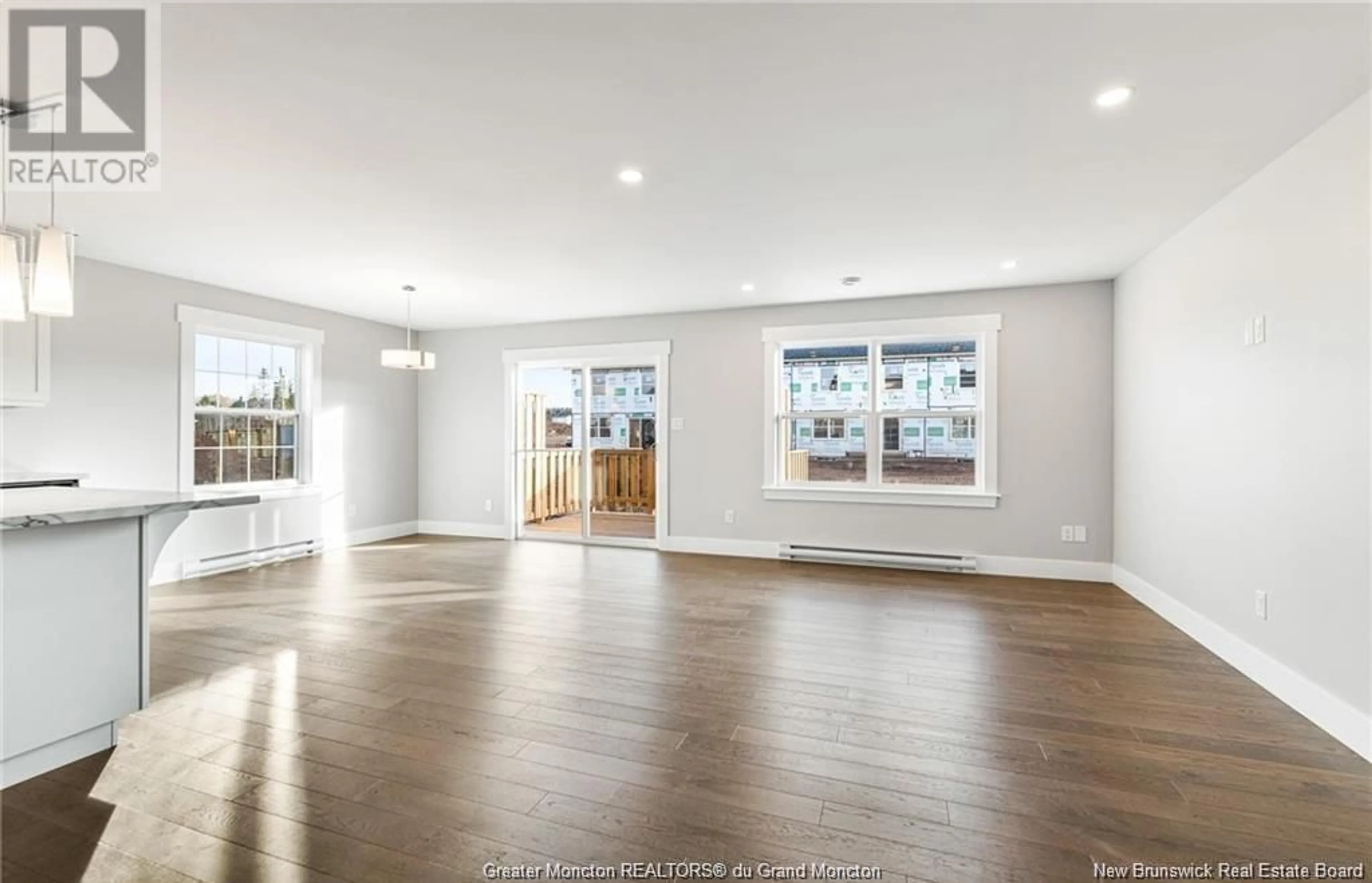 Indoor entryway, wood floors for 100 Rochefort, Dieppe New Brunswick E1A6S4