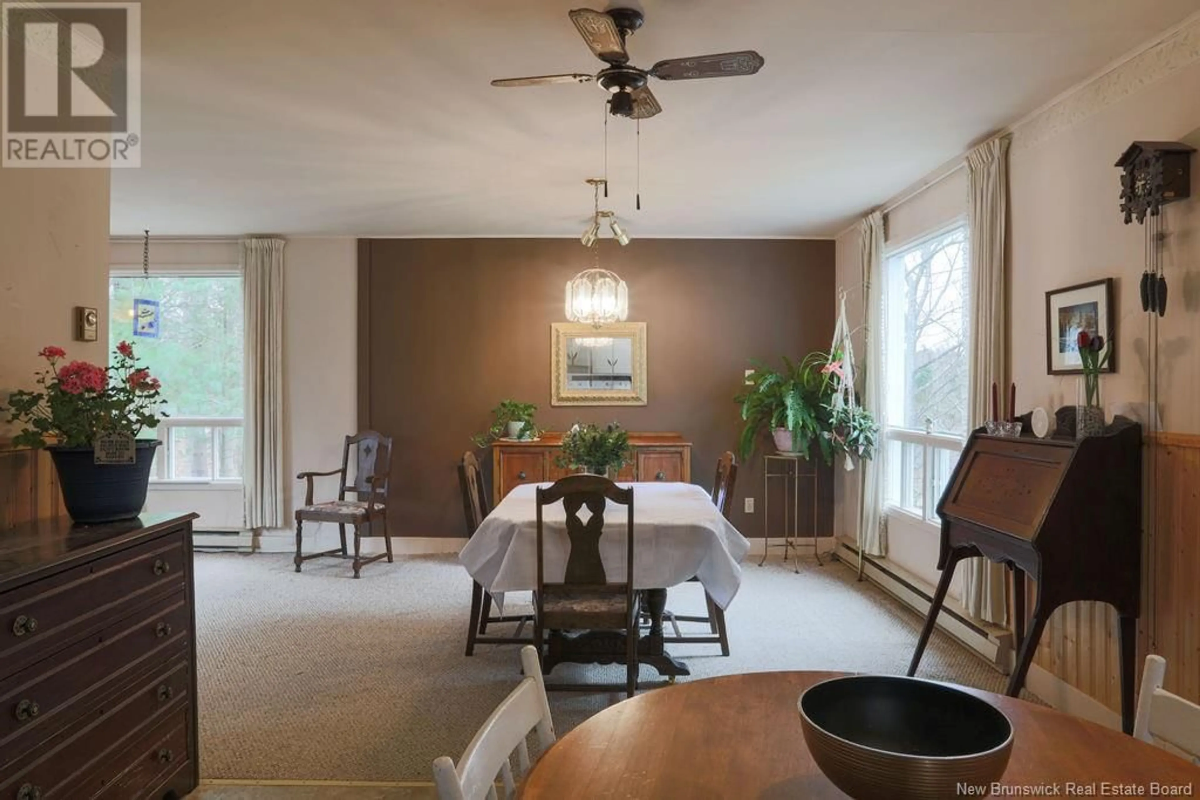 Dining room, wood floors, cottage for 76 Pettingill Road, Quispamsis New Brunswick E2E3R9