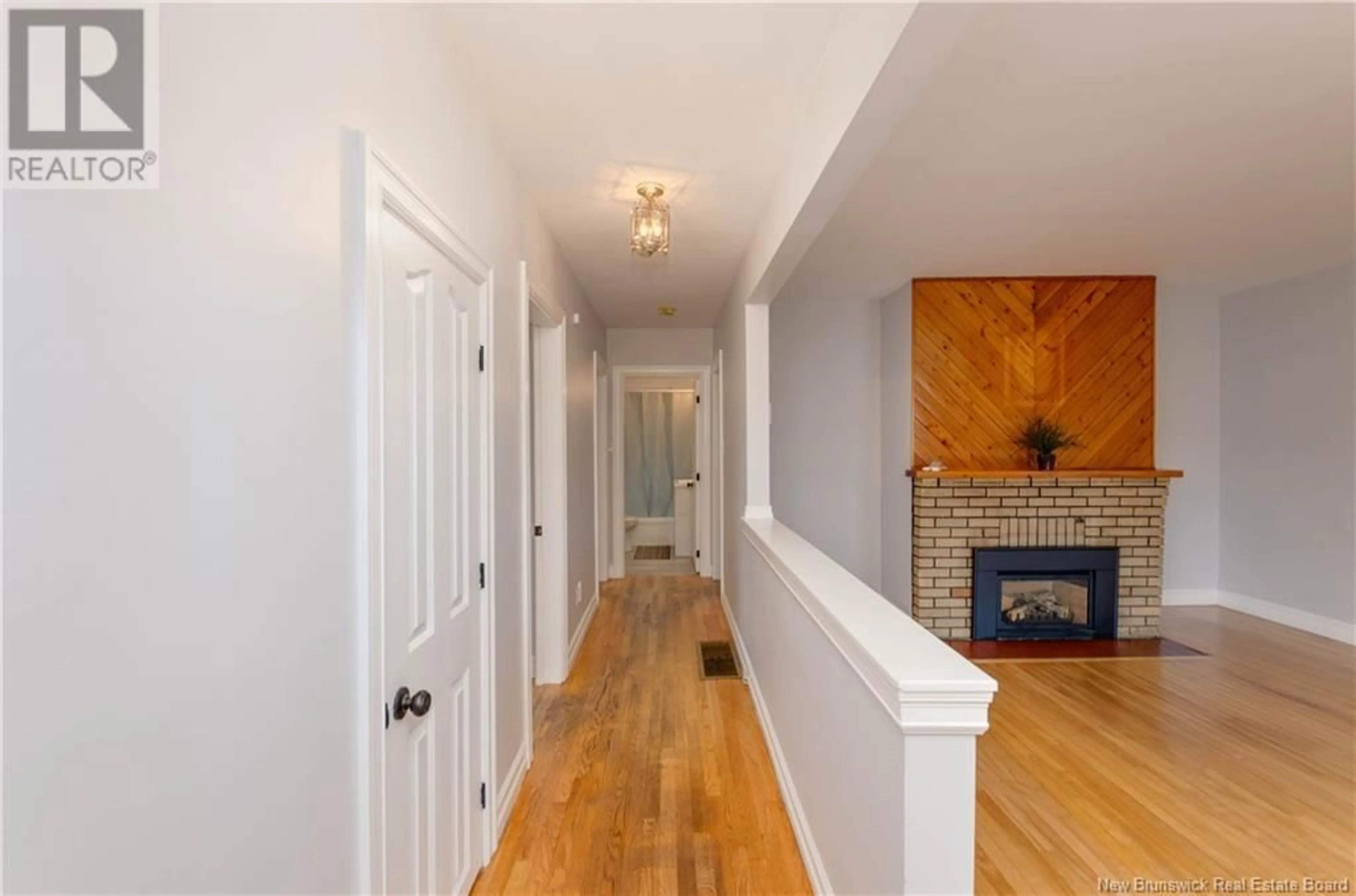 Indoor foyer, wood floors for 211 Humphrey Street, Moncton New Brunswick E1J1J3