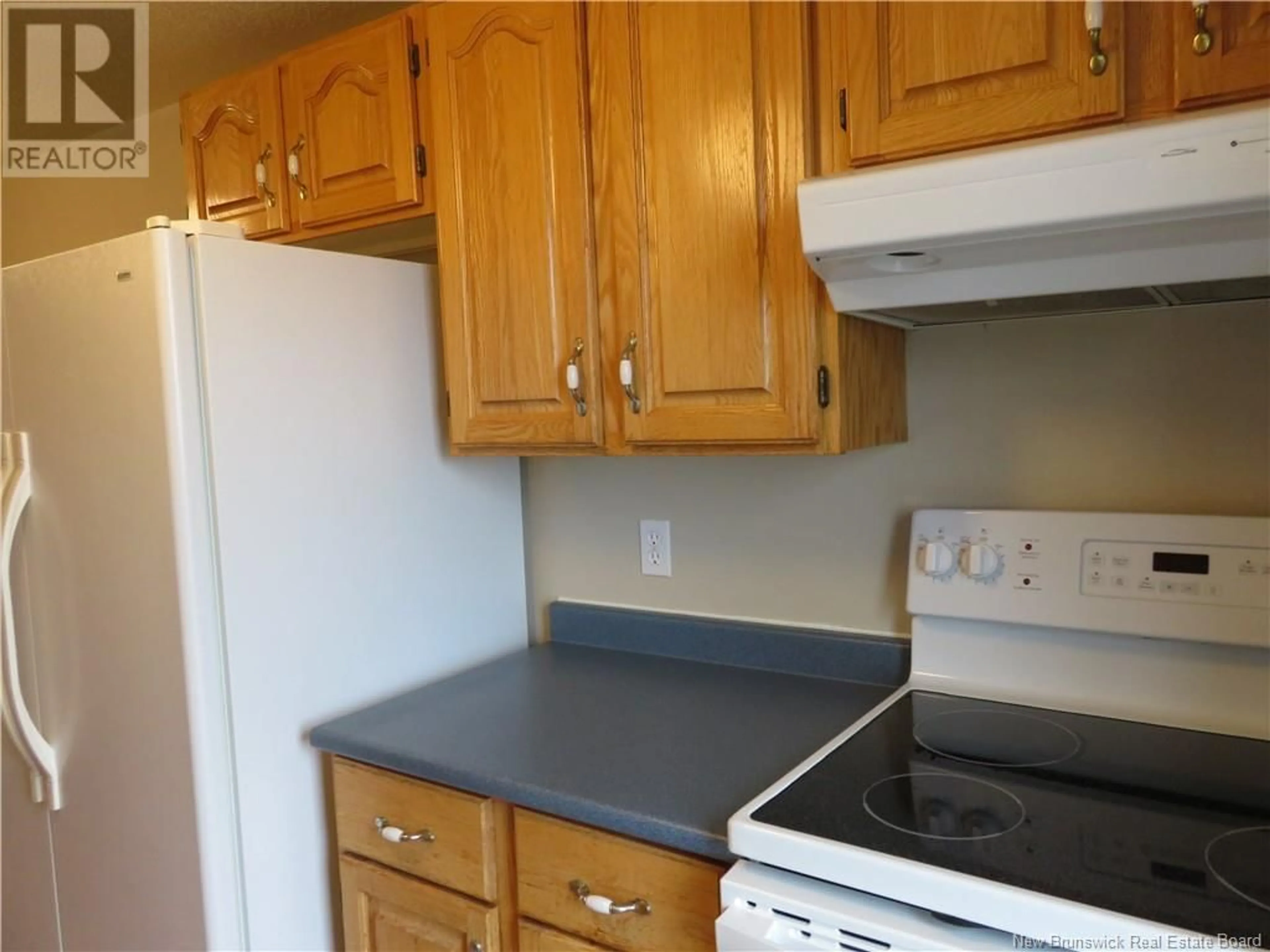 Standard kitchen for 11 Longview Court, Saint John New Brunswick E2M2Z5