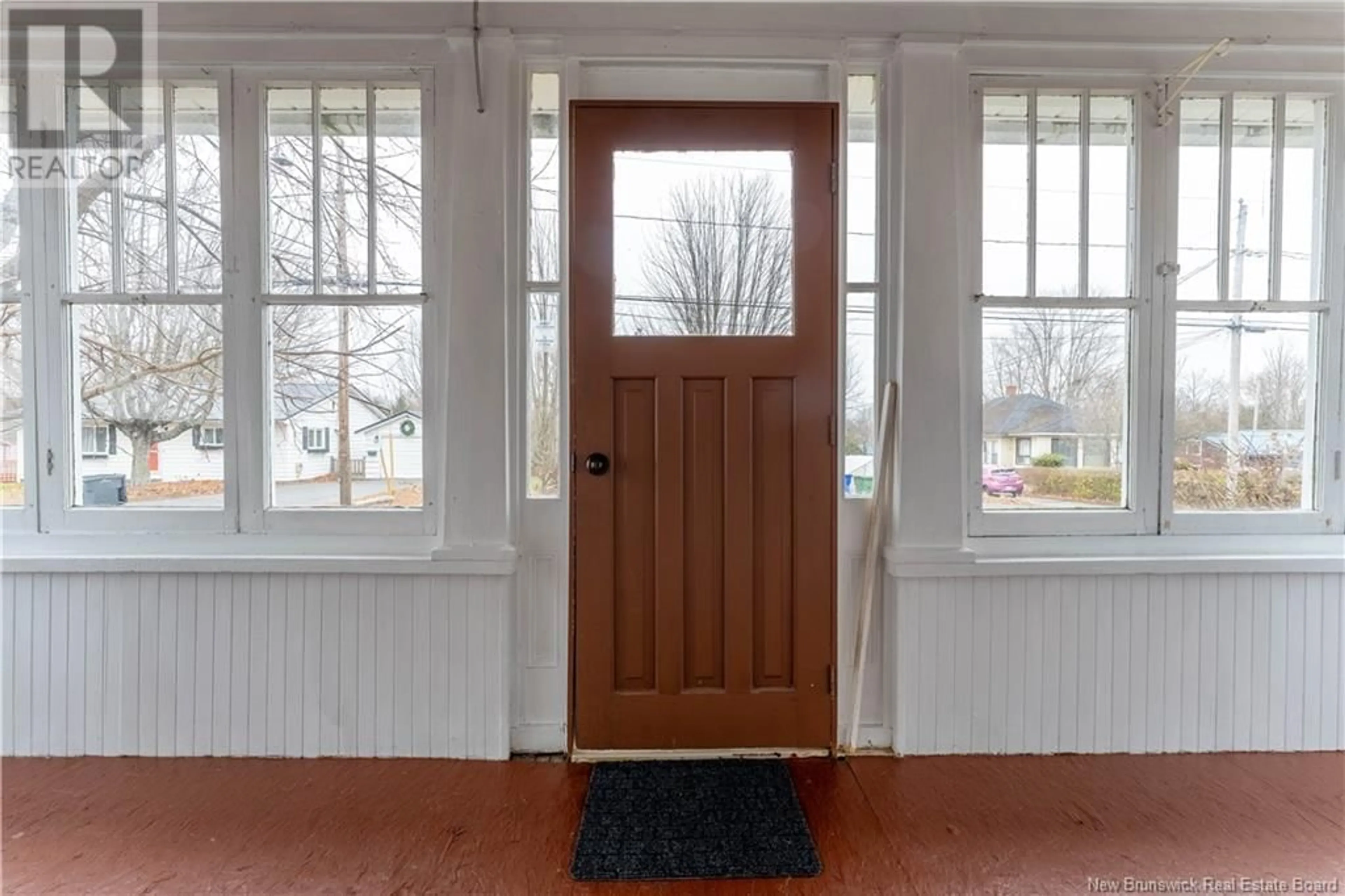 Indoor entryway, wood floors for 54 Main Street, St. Stephen New Brunswick E3L1Z6