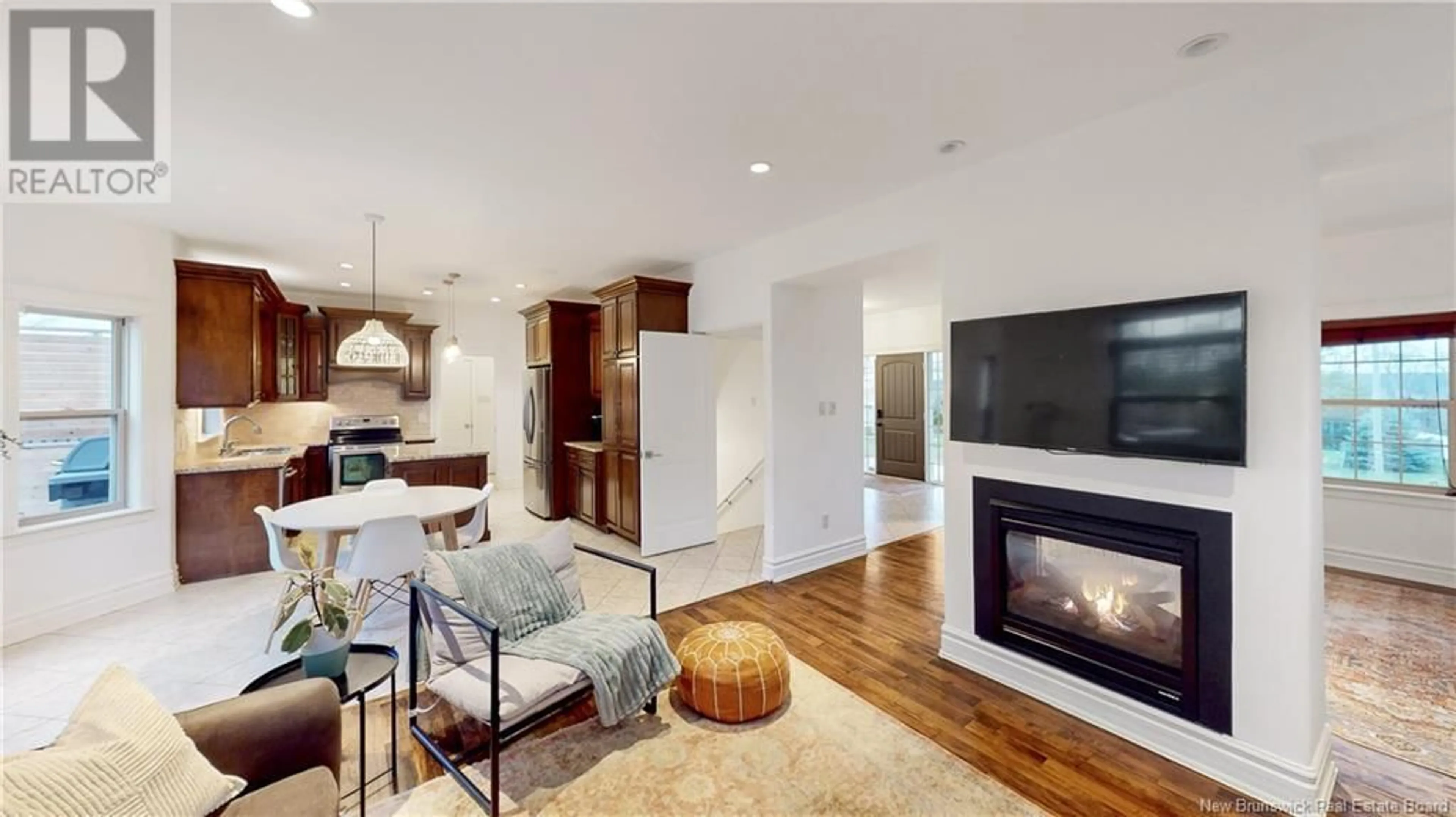 Living room, wood floors for 23 Birmingham Drive, Quispamsis New Brunswick E2E0L4