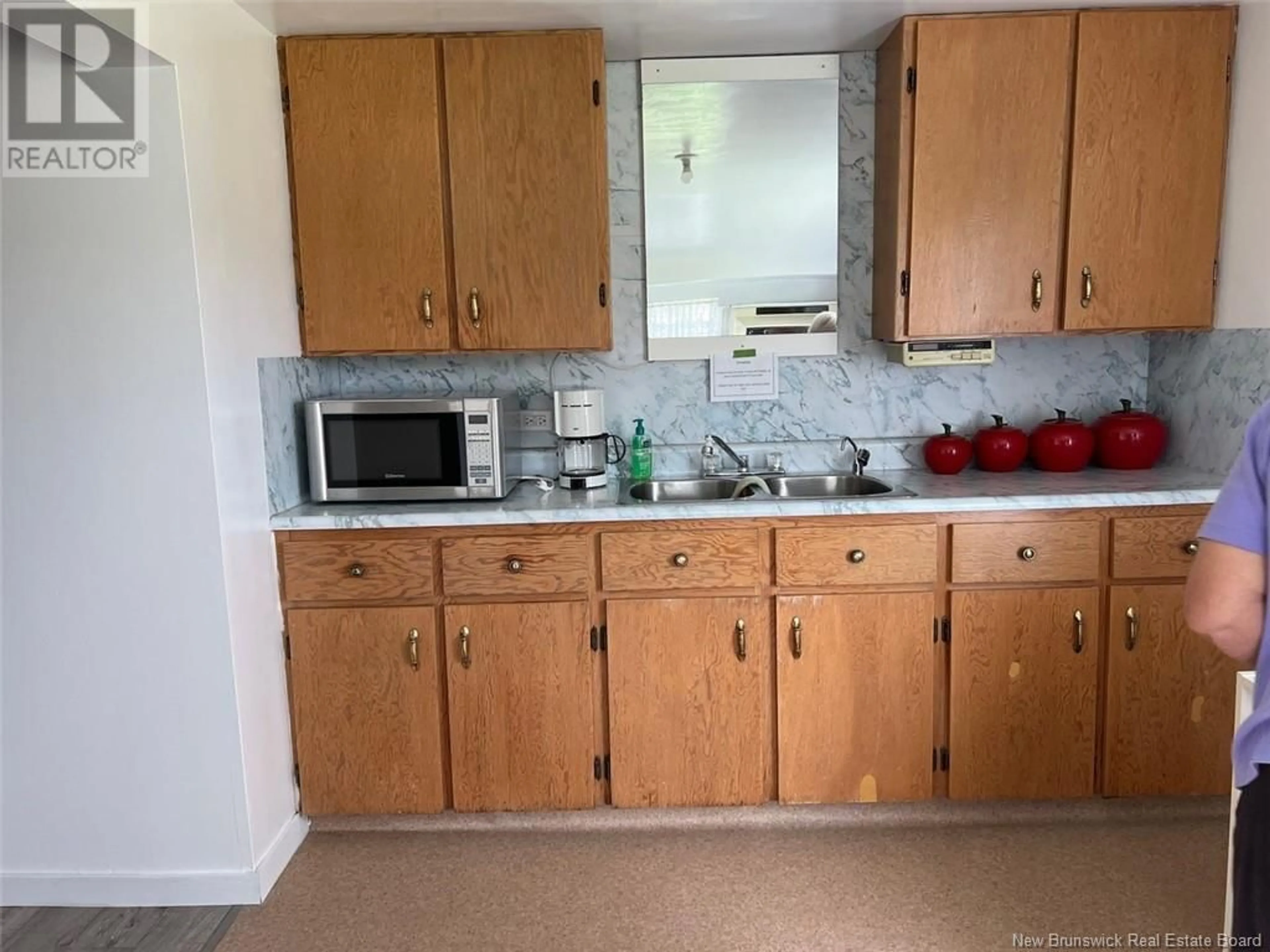 Standard kitchen, unknown for 210 JACQUES MARTIN STREET, Sainte-Anne-De-Madawaska New Brunswick E7E1N1