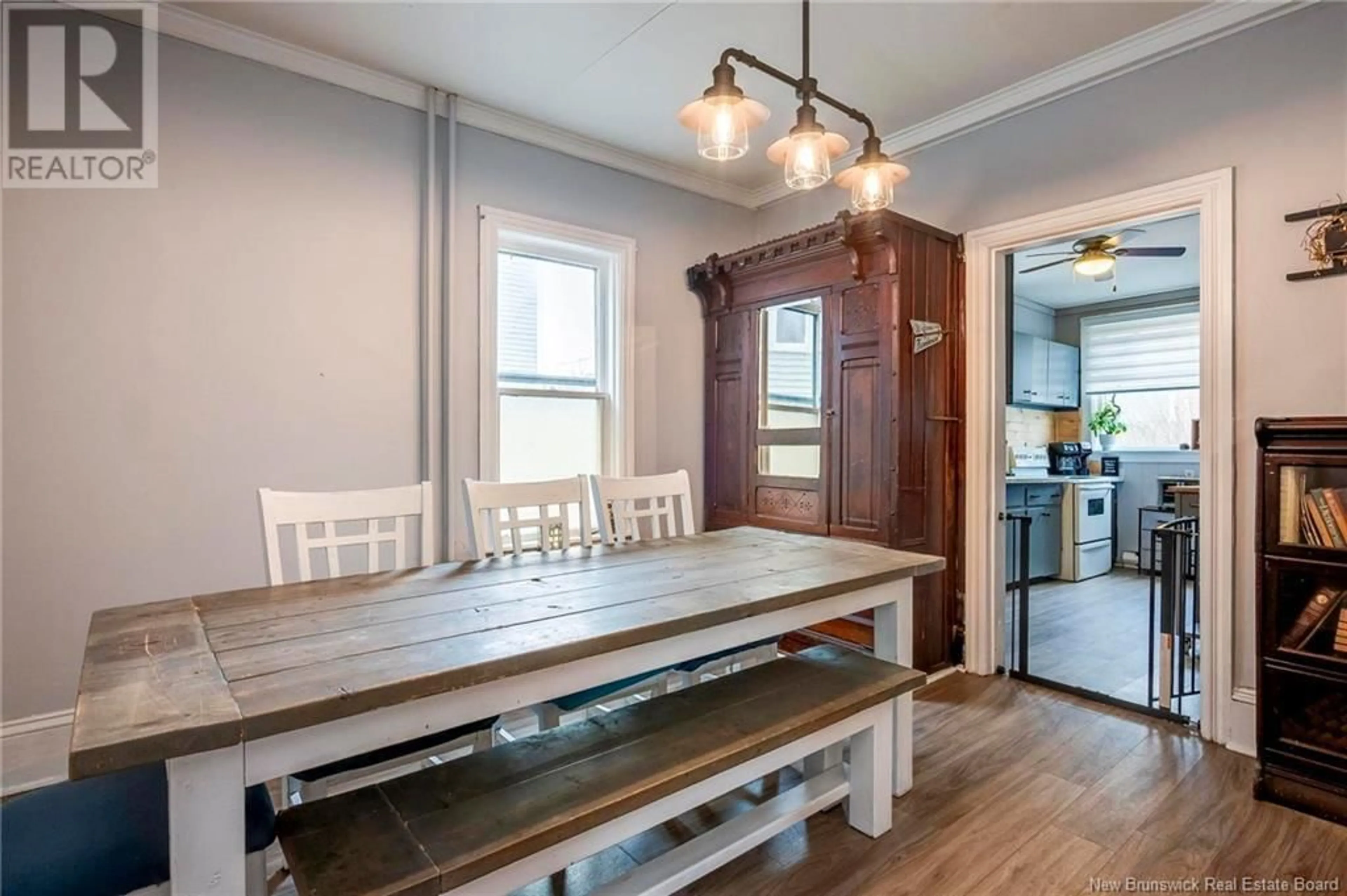 Dining room, wood/laminate floor for 413 PRINCE STREET, Saint John New Brunswick E2M1R2