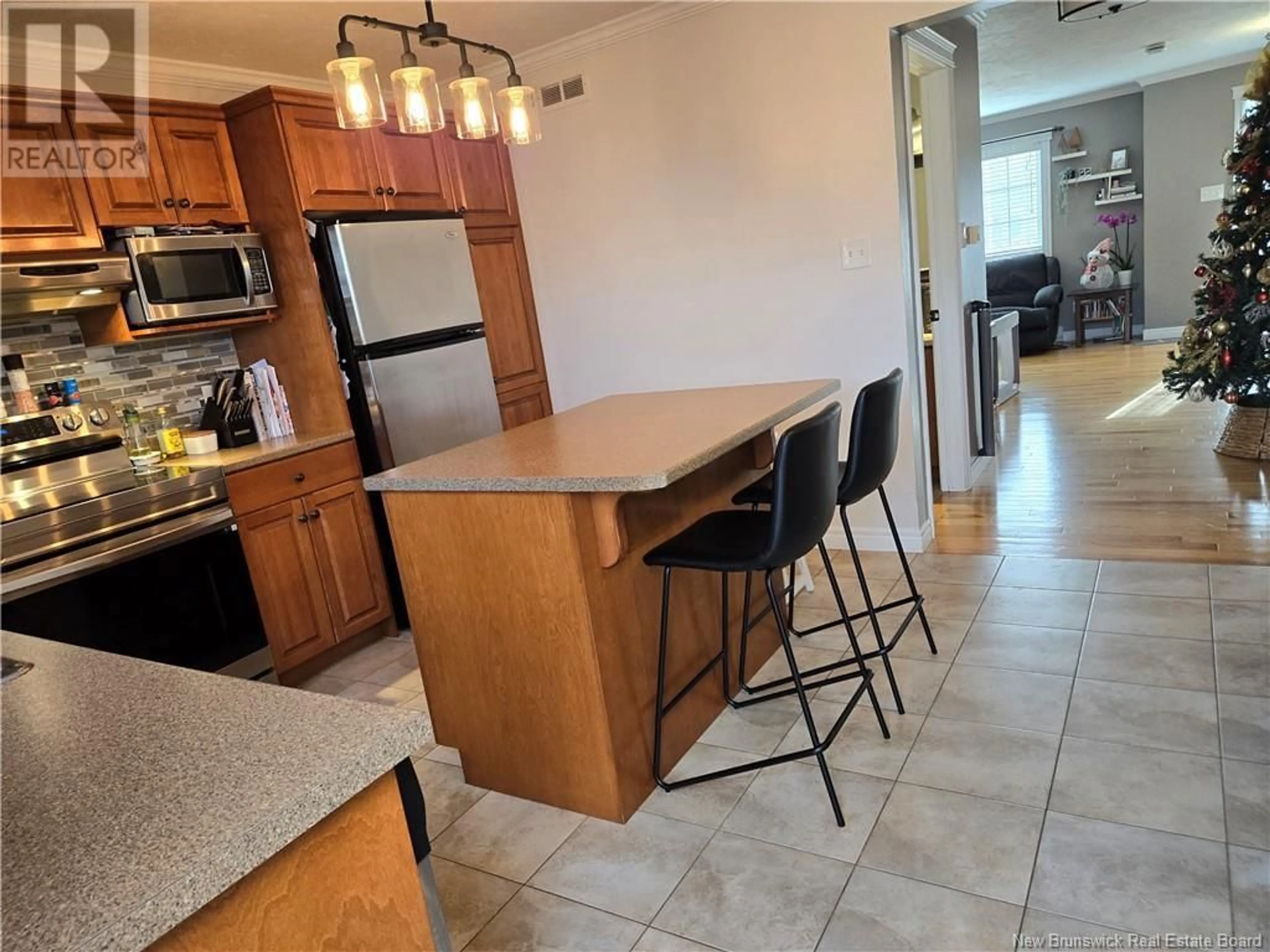 Open concept kitchen for 79 Houlahan, Dieppe New Brunswick E1A0S9