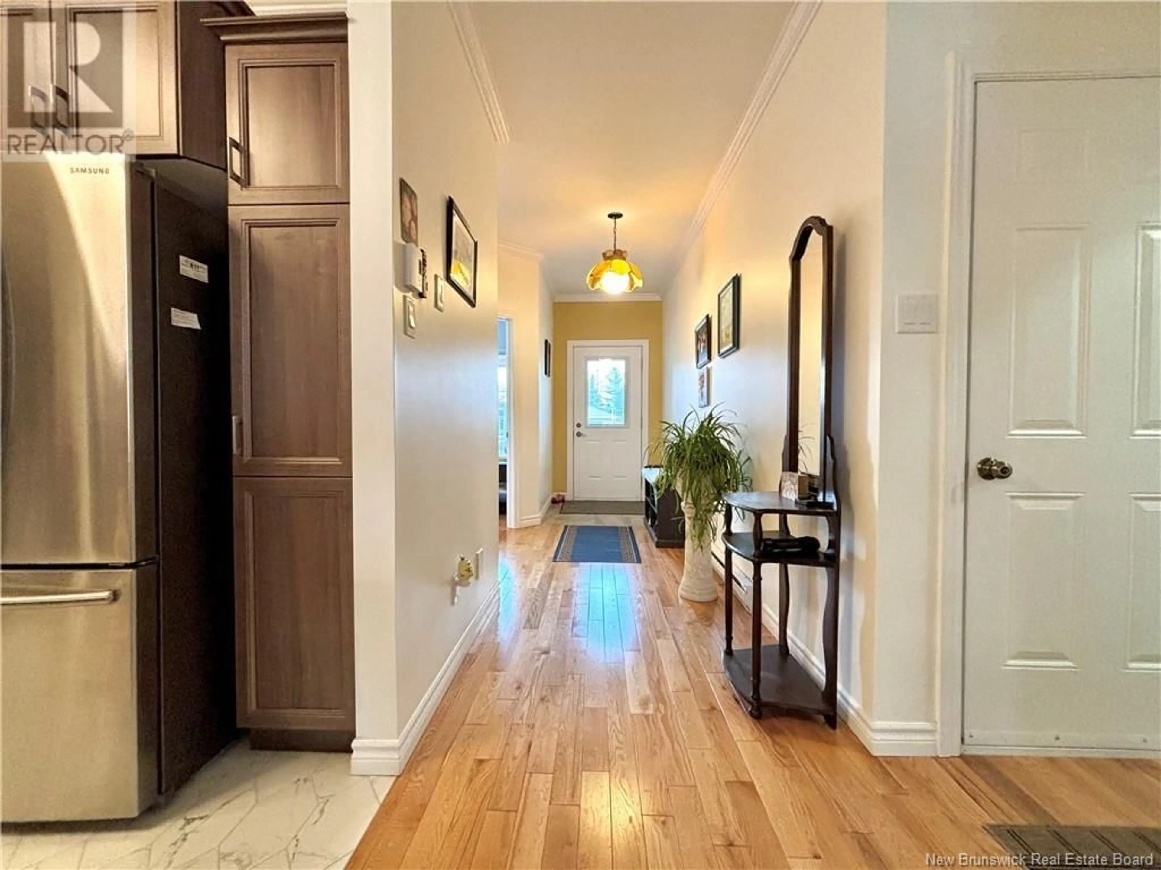 Indoor entryway, wood floors for 326 Parkside, Bathurst New Brunswick E2A1N4