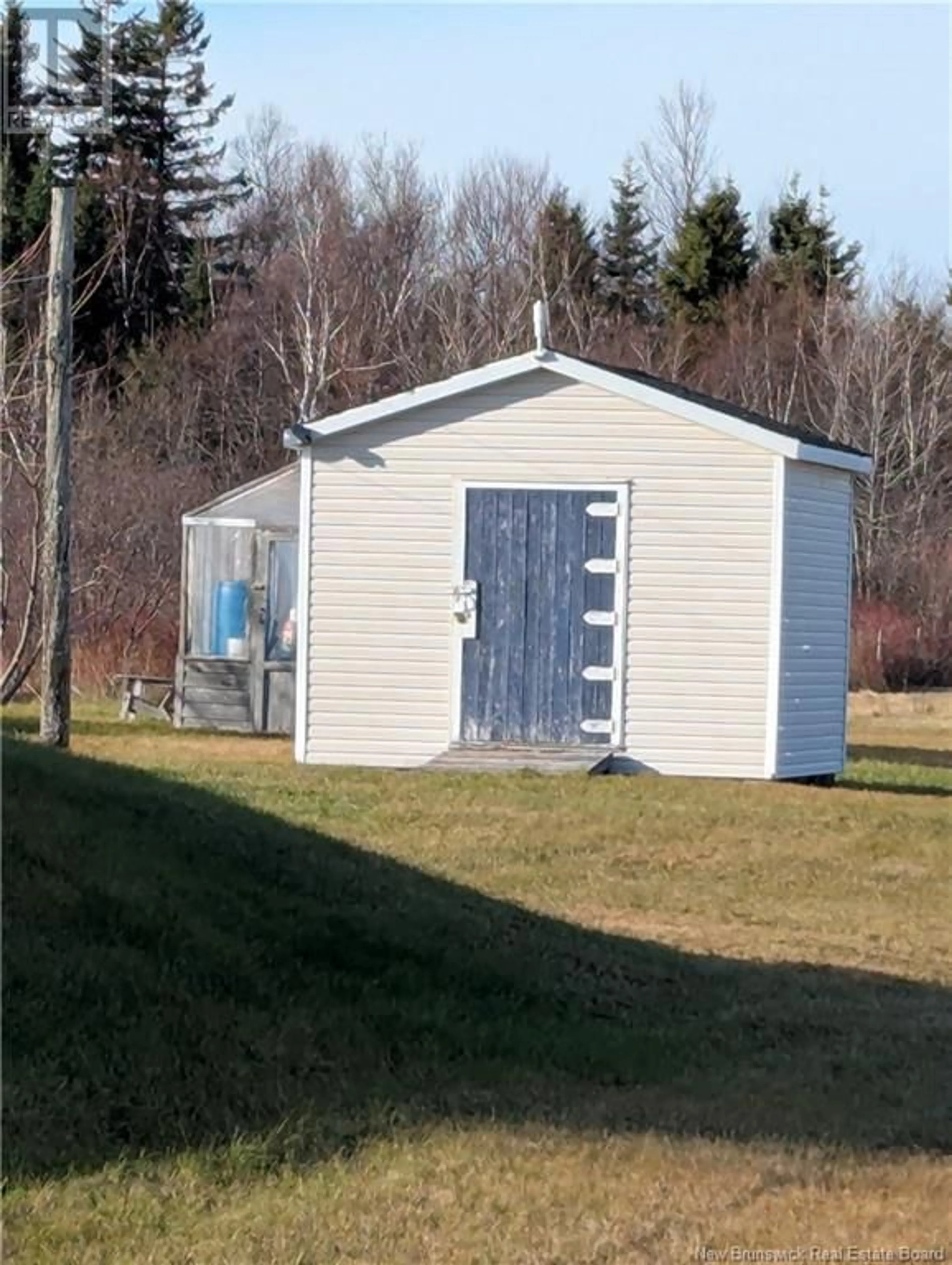 Shed for 414 Saint-Raphael Nord, Saint-Marie-Saint-Raphaël New Brunswick E8T1R9