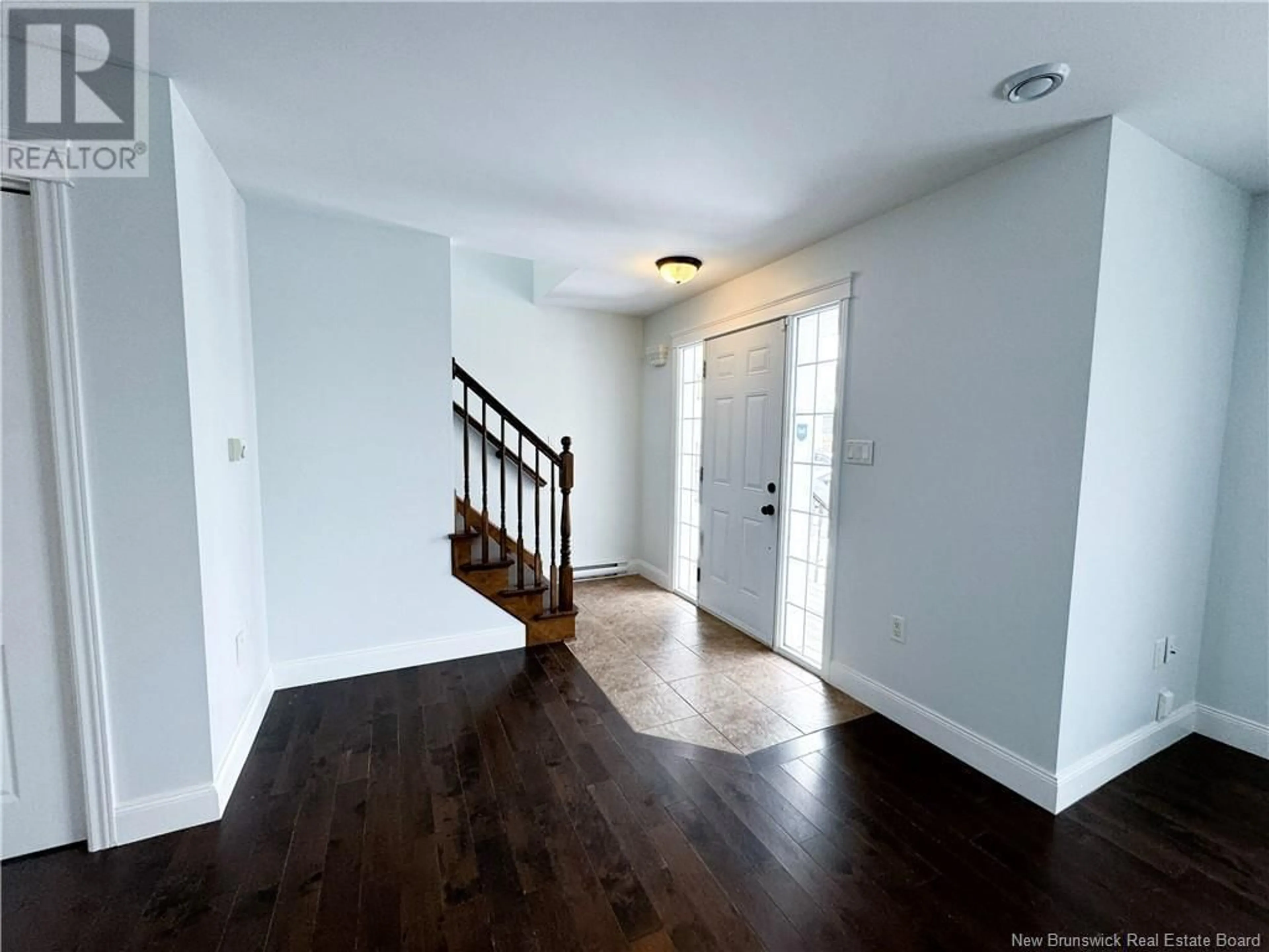 Indoor foyer, wood floors for 7 Salem Court, Moncton New Brunswick E1G0G5