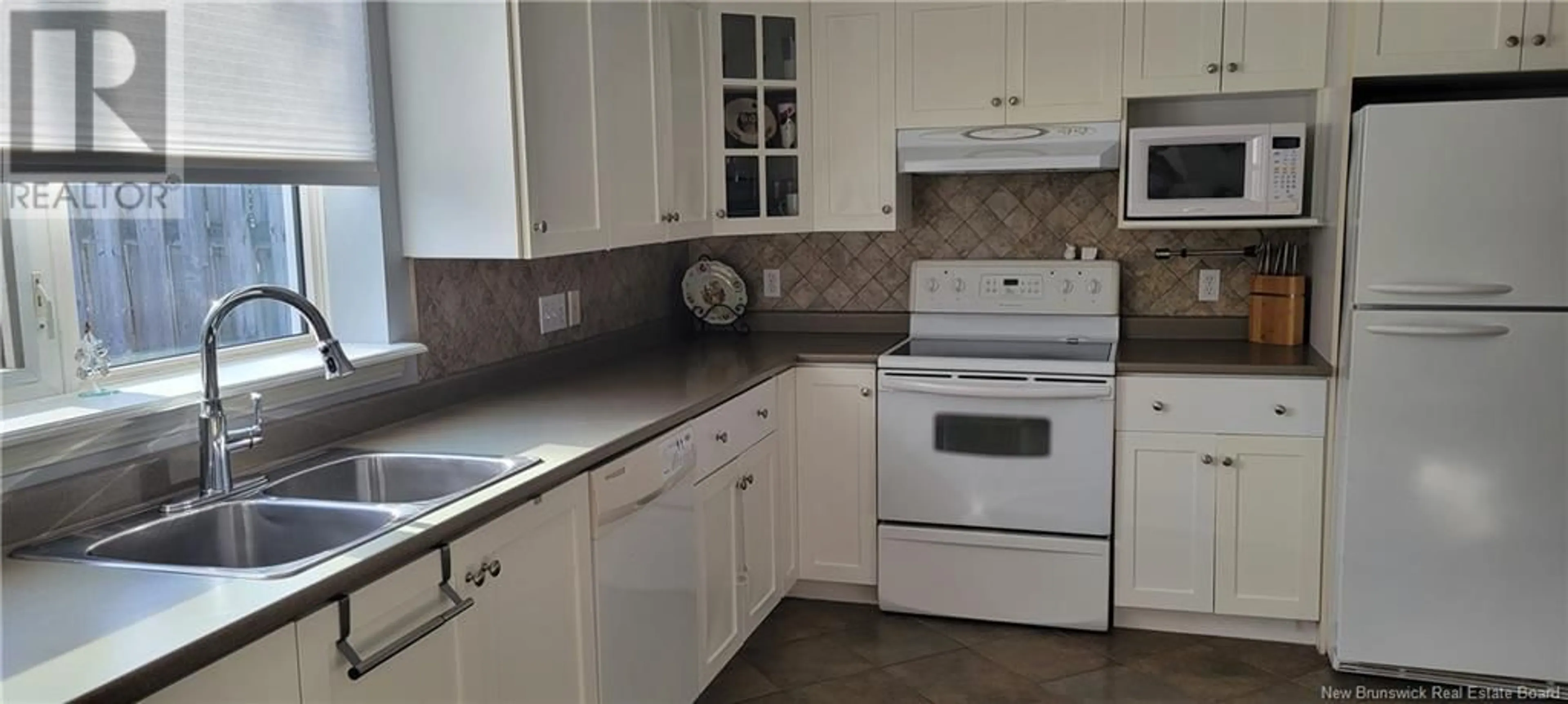 Standard kitchen, ceramic floors, cottage for 50 McAuley Drive Unit# 42, Moncton New Brunswick E1A6R2