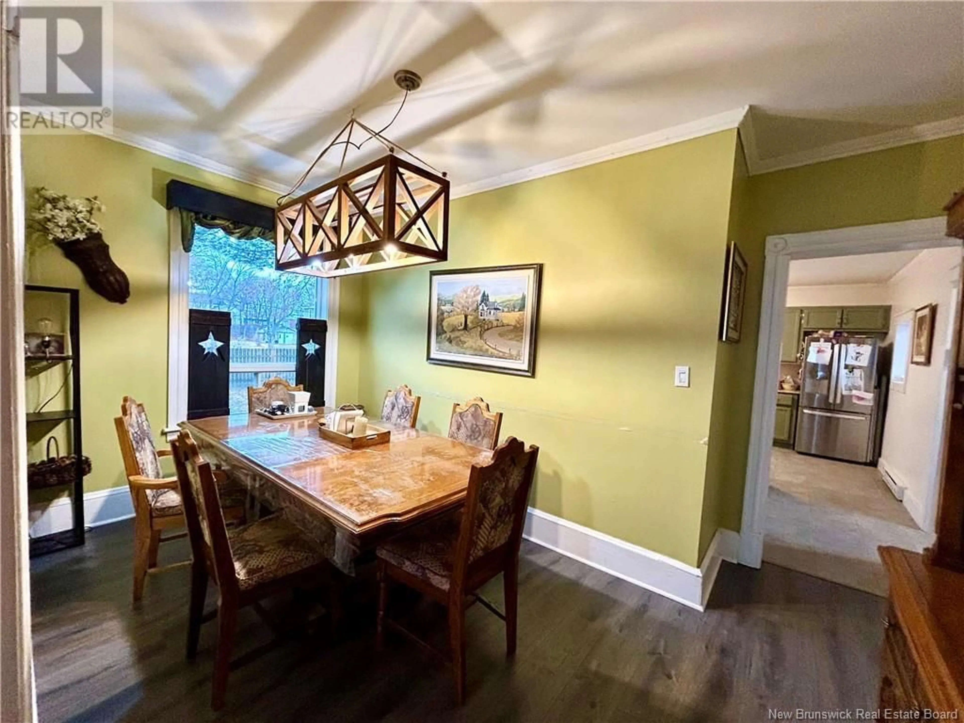 Dining room, wood floors for 9 King Street, Campbellton New Brunswick E3N1C1