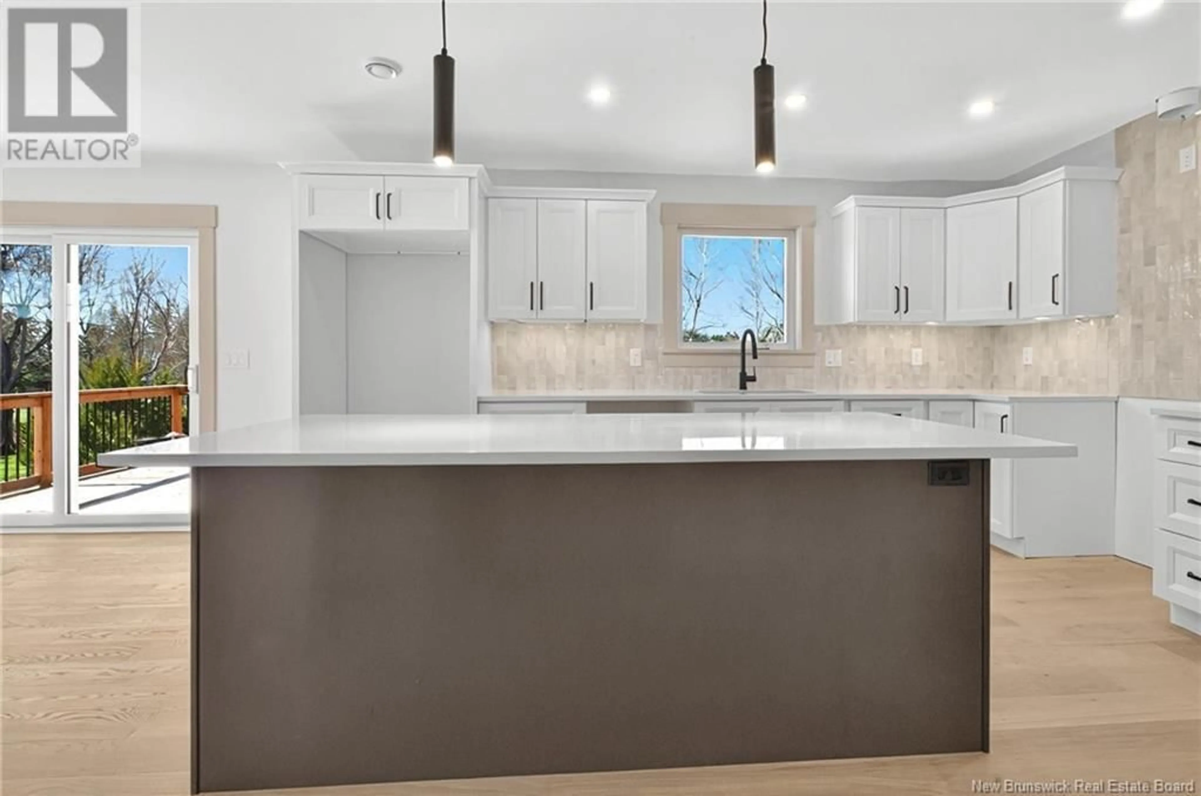 Open concept kitchen, ceramic/tile floor for 206 BREAUX BRIDGE, Shediac New Brunswick E4P0Y3