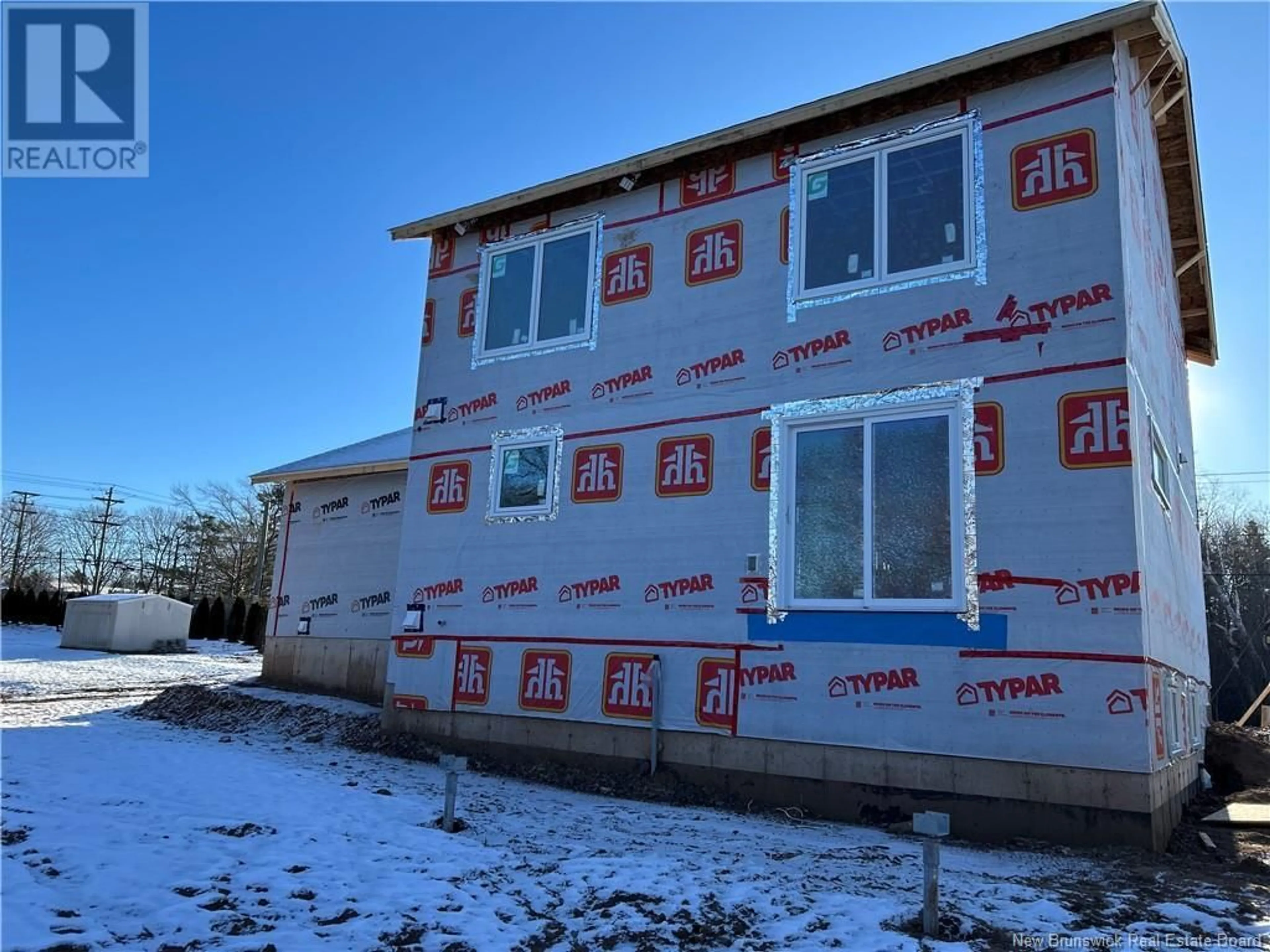 Home with vinyl exterior material for 206 Breaux bridge, Shediac New Brunswick E4P0Y3