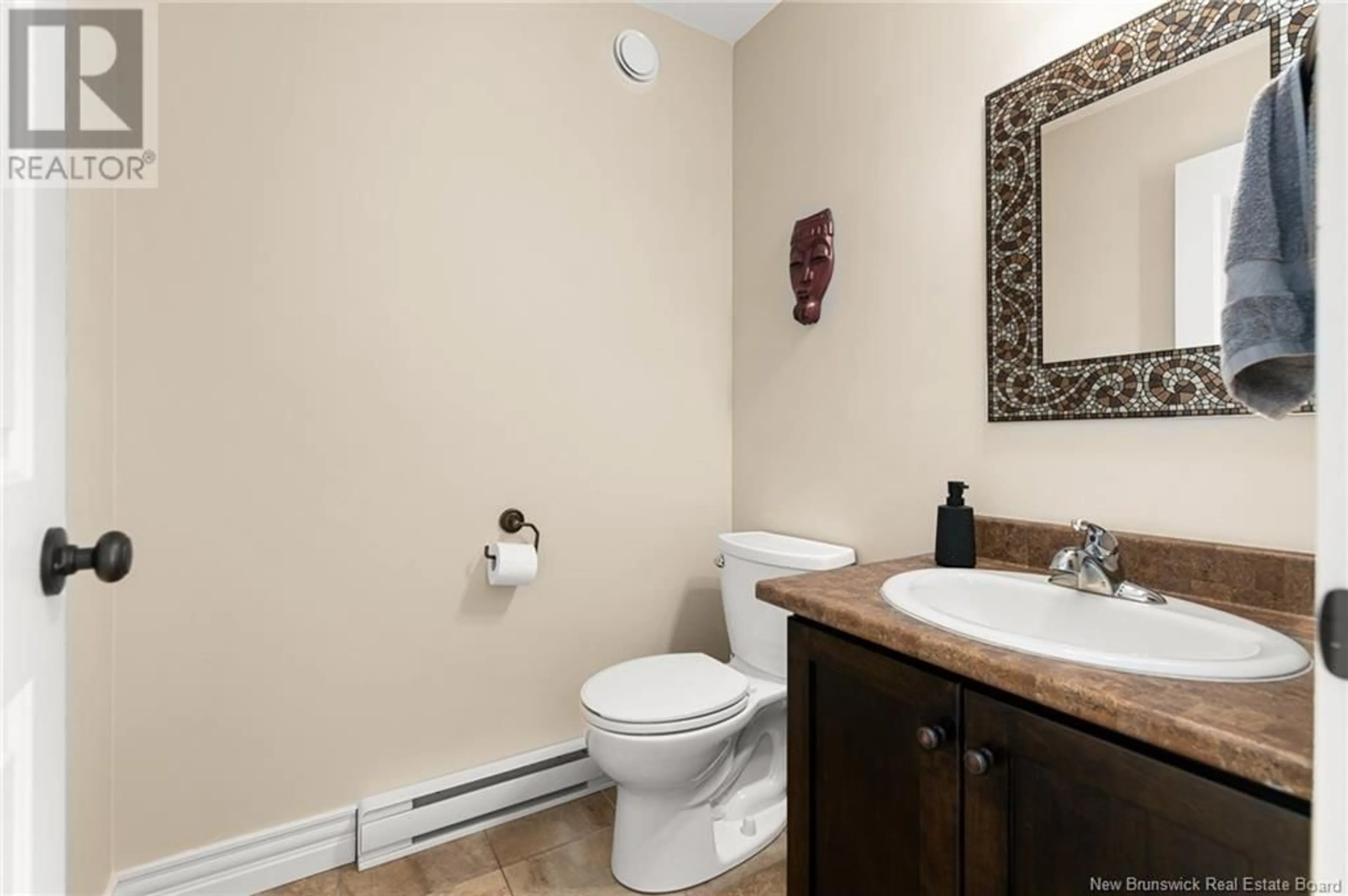 Standard bathroom, wood floors for 252 Chatellerault, Shediac New Brunswick E4P0L2