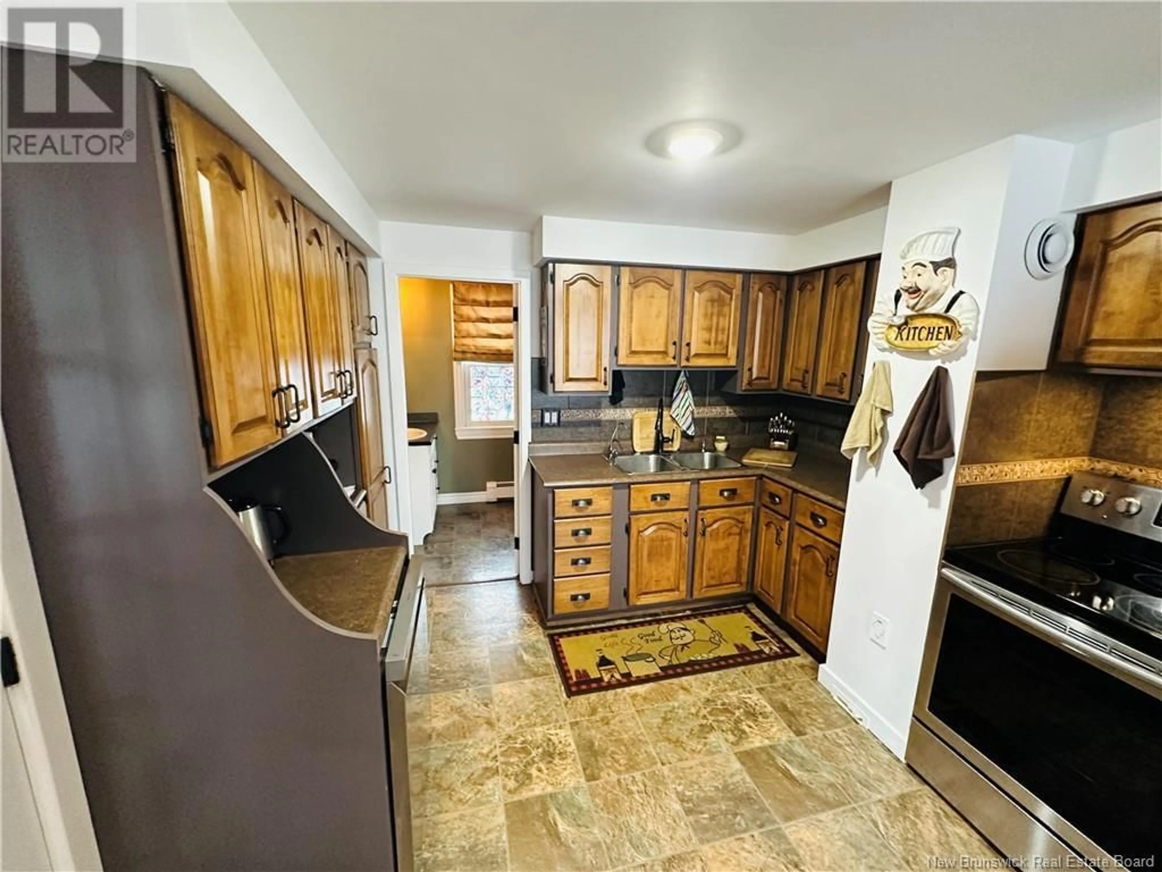 Kitchen, wood floors, cottage for 423 Main Street, Woodstock New Brunswick E7M2B6