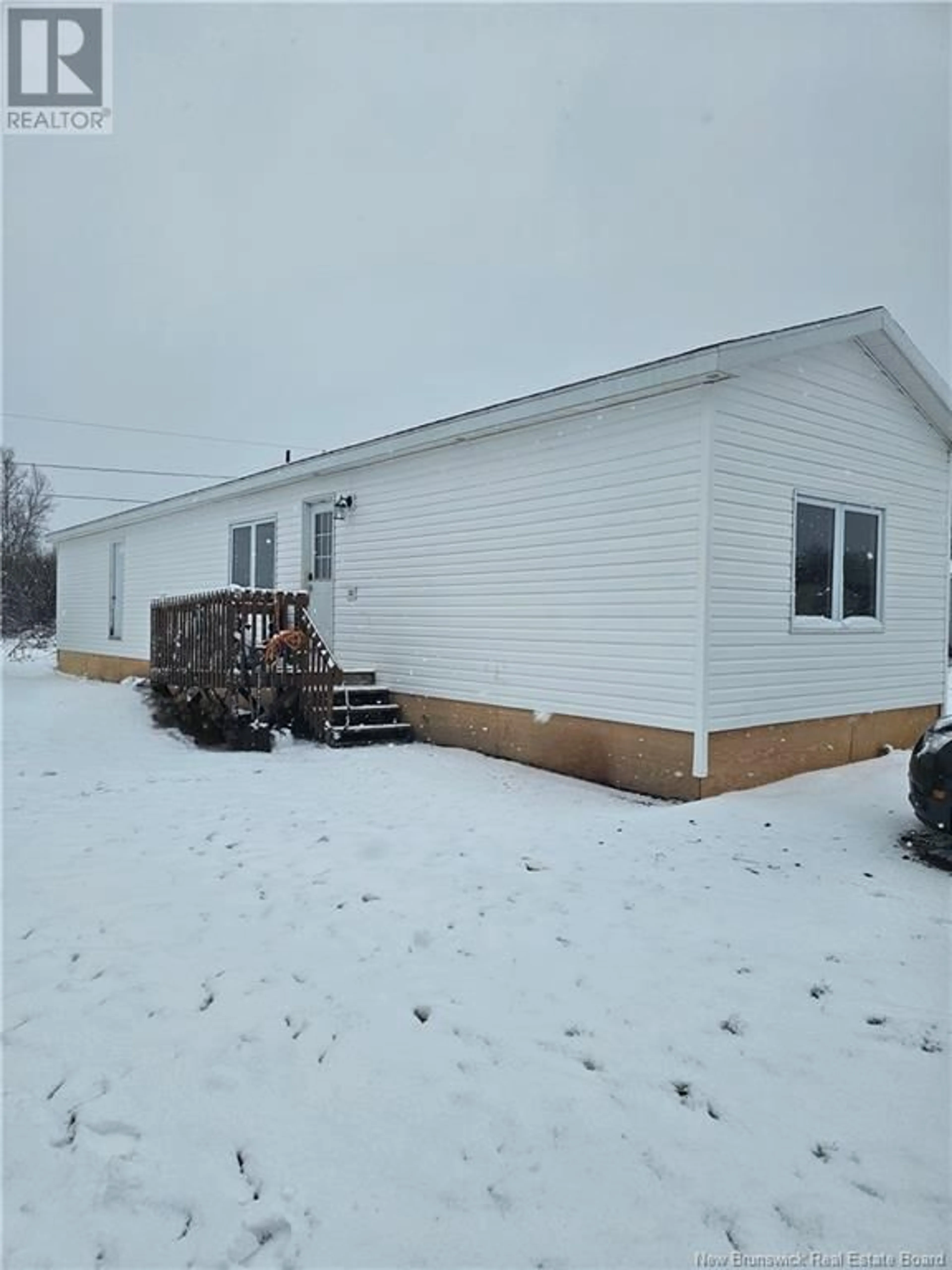 A pic from exterior of the house or condo, the front or back of building for 17 Russell Drive, Salisbury New Brunswick E4J2C7