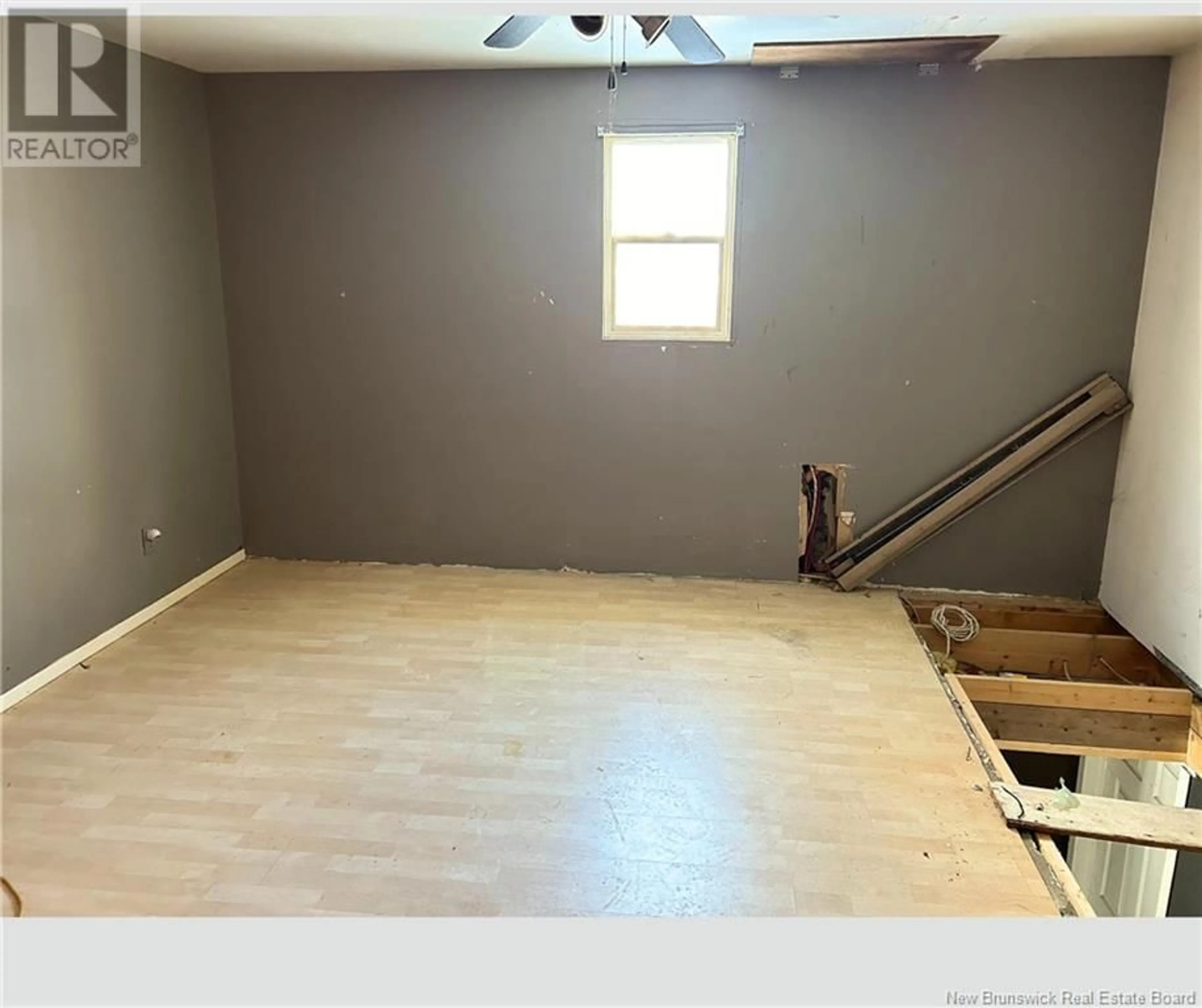 A pic of a room for 1275 BOULEVARD ST-JOSEPH, Saint-Léolin New Brunswick E8N2T3