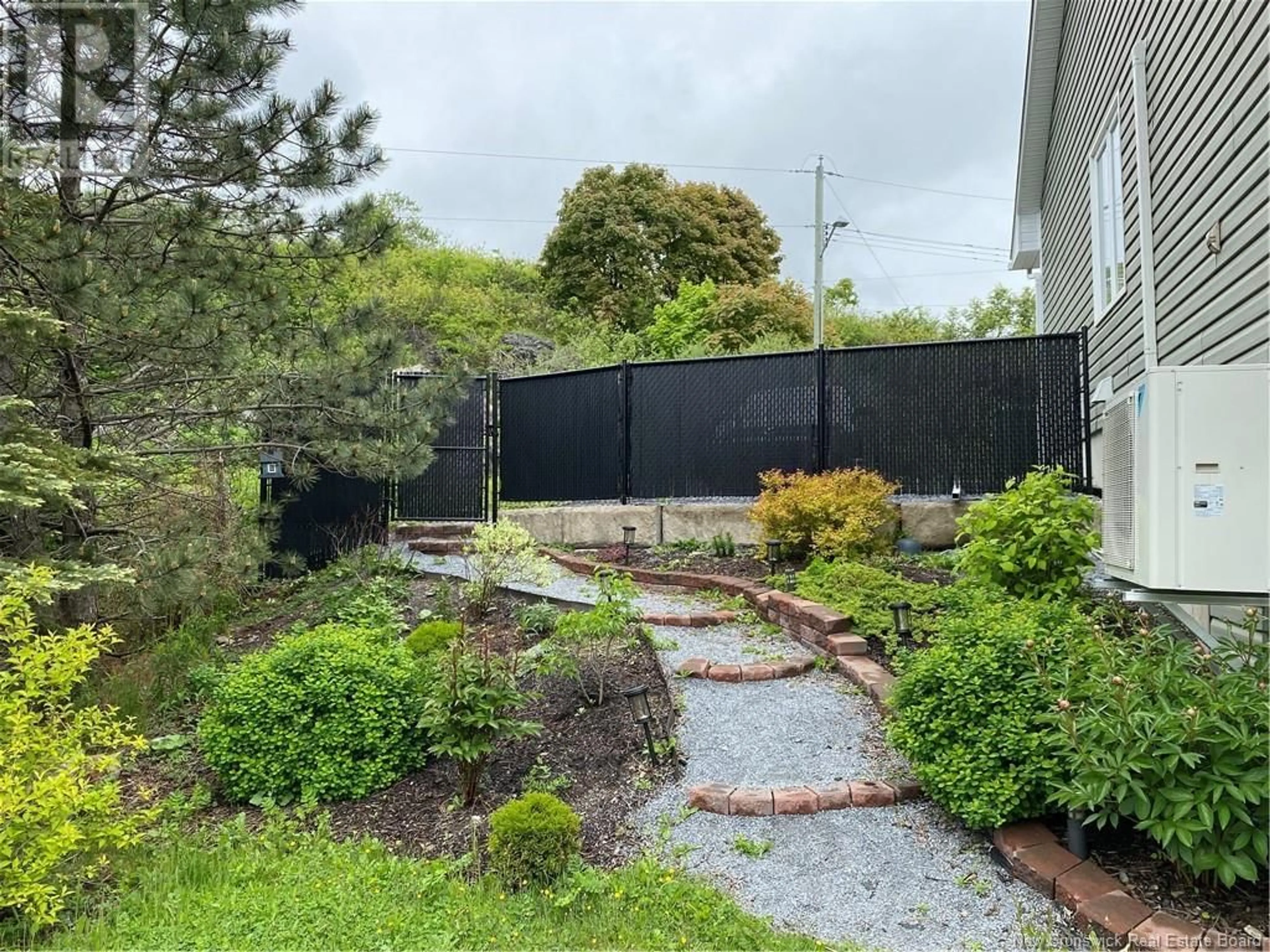 A pic from outside/outdoor area/front of a property/back of a property/a pic from drone, street for 162 OSBORNE Avenue, Saint John New Brunswick E2K3J9