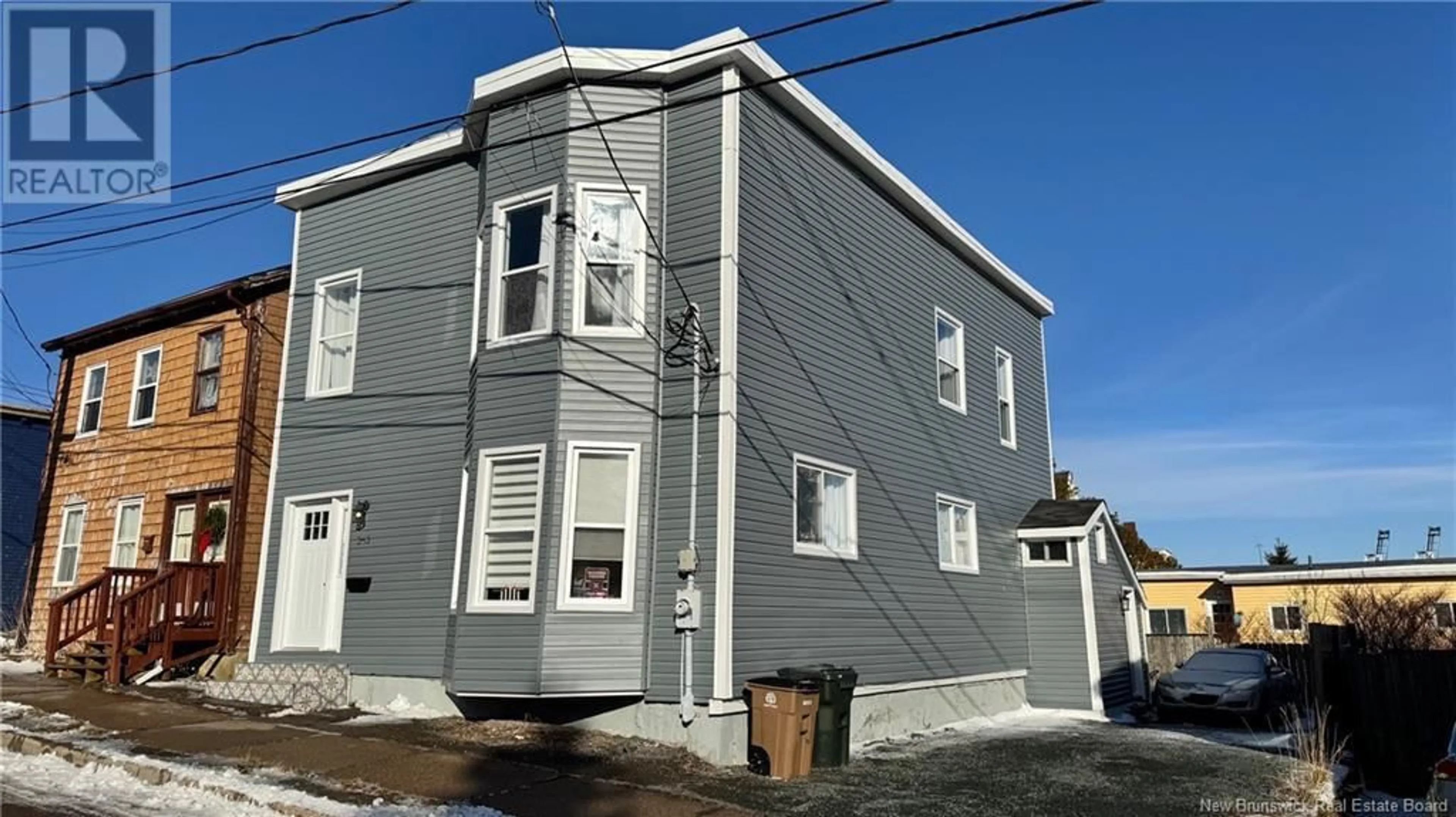 Home with vinyl exterior material, building for 262 Watson Street, Saint John New Brunswick E2M1G9