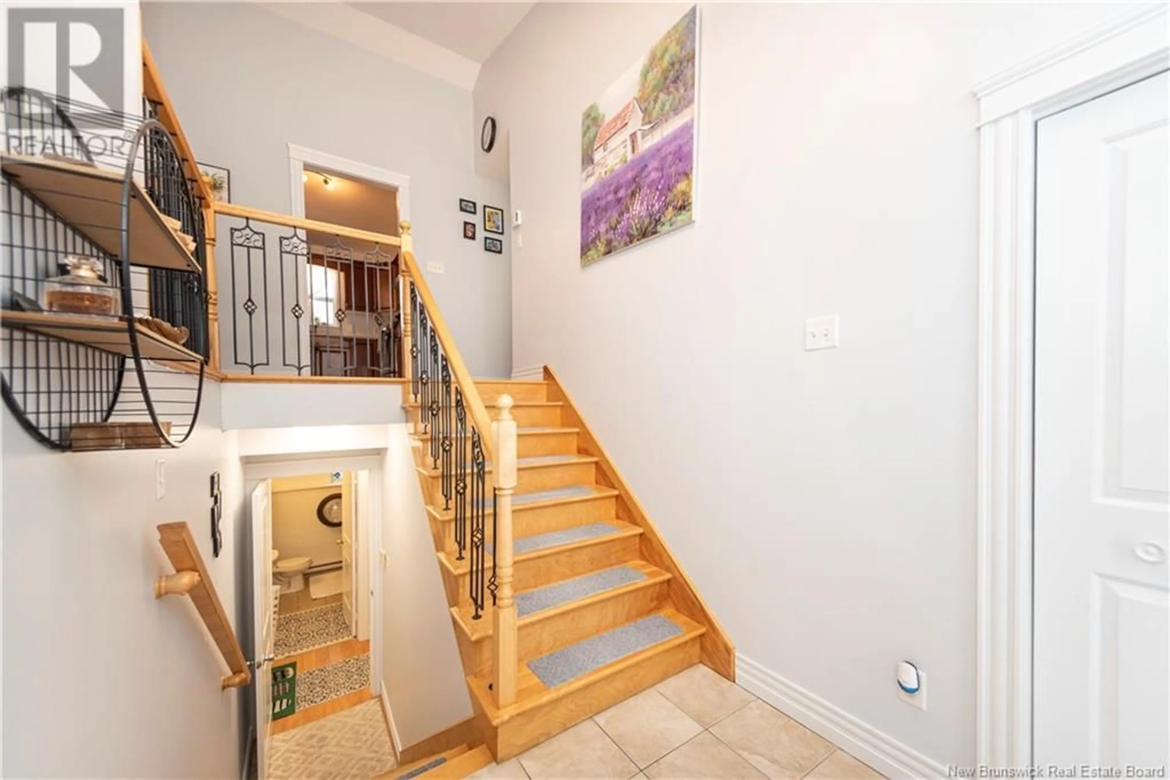 Indoor foyer for 46 Desire Court, Dieppe New Brunswick E1A0G9