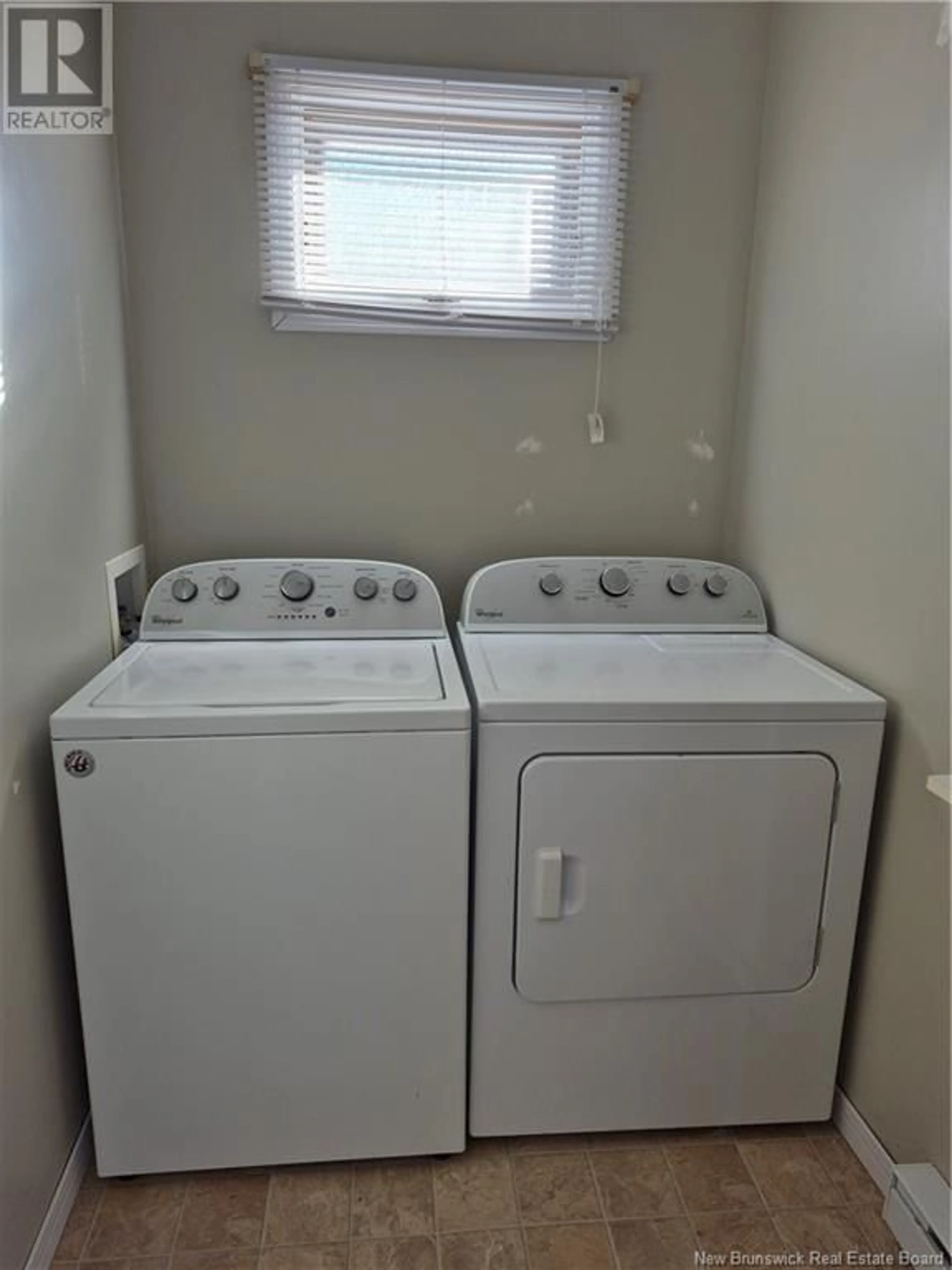 Laundry room for 2100 Rte 305, Cap-Bateau New Brunswick E8T3H1