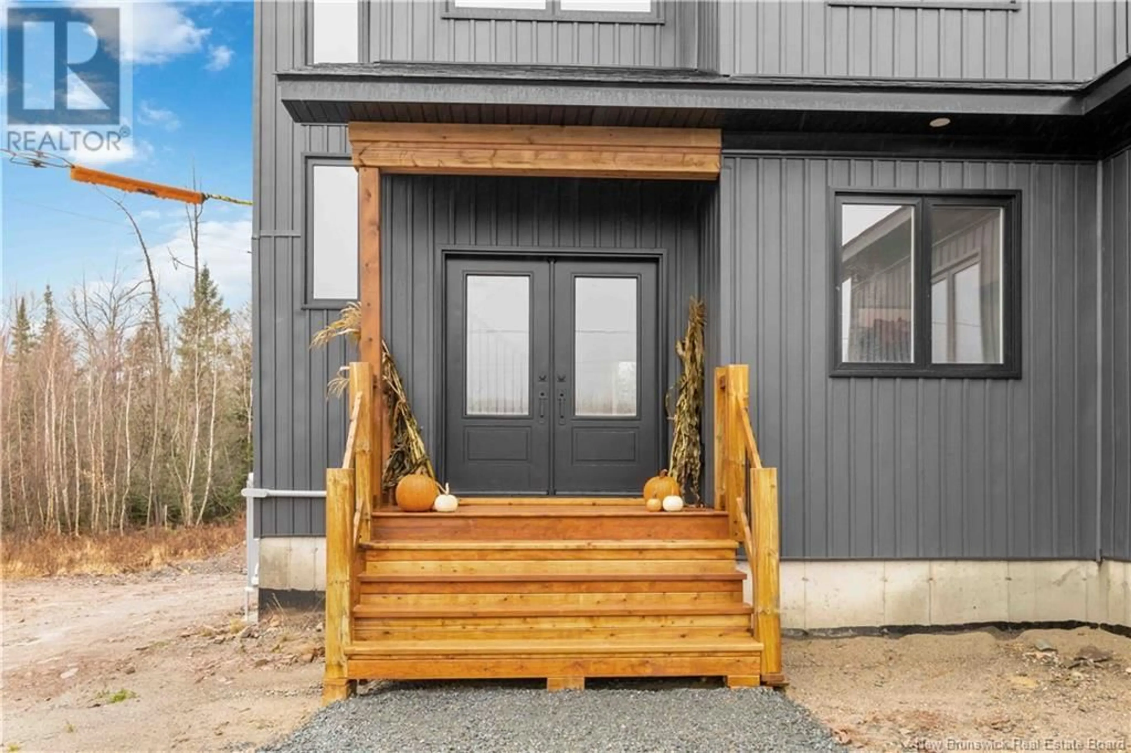 Indoor entryway for 34 Distinctive Way, Charters Settlement New Brunswick E3C1W2