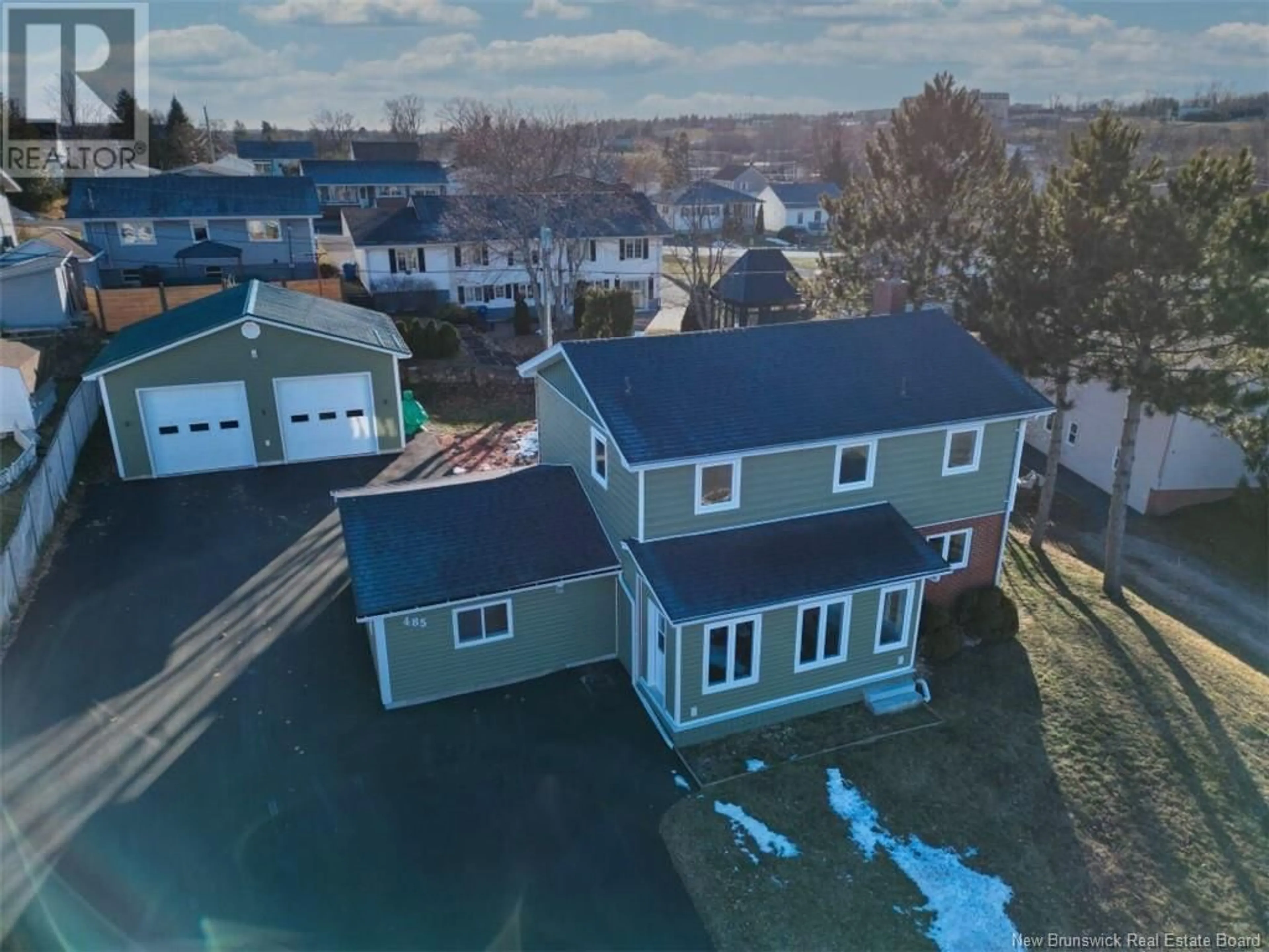 A pic from outside/outdoor area/front of a property/back of a property/a pic from drone, water/lake/river/ocean view for 485 Hennessy, Bathurst New Brunswick E2A2N9