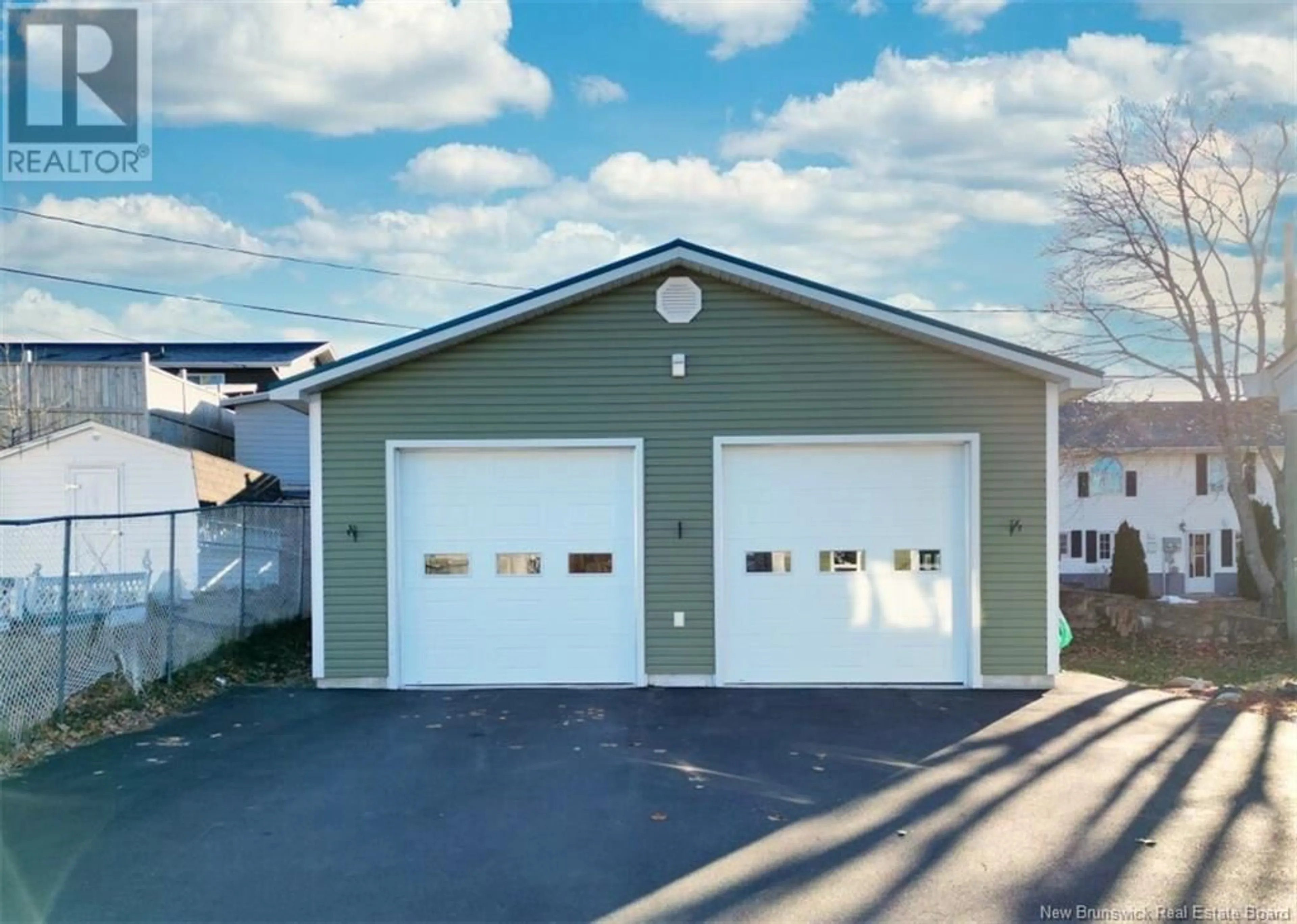 Indoor garage for 485 Hennessy, Bathurst New Brunswick E2A2N9