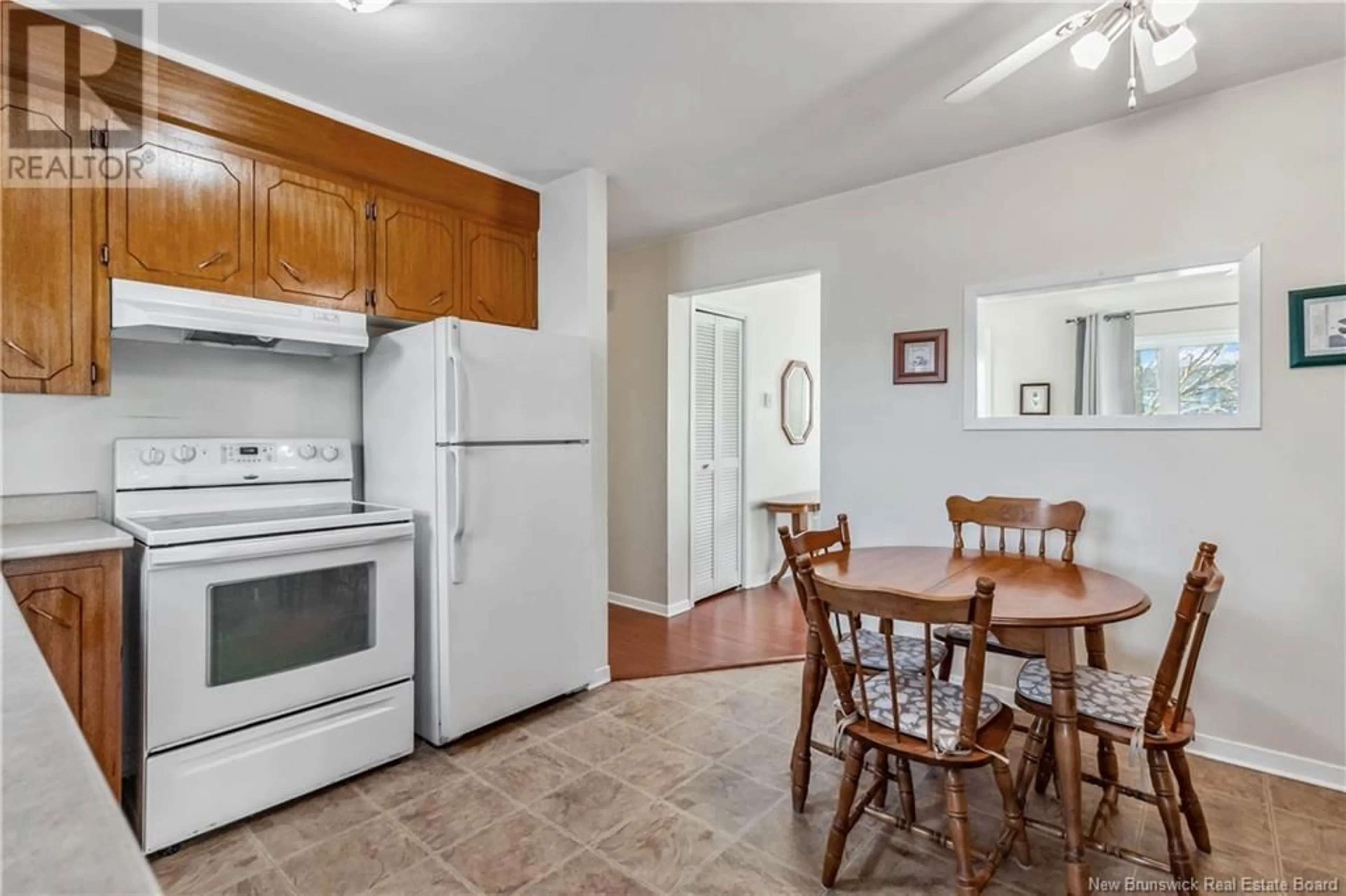 Standard kitchen, unknown for 62 Meghan Street, Riverview New Brunswick E1B4E5